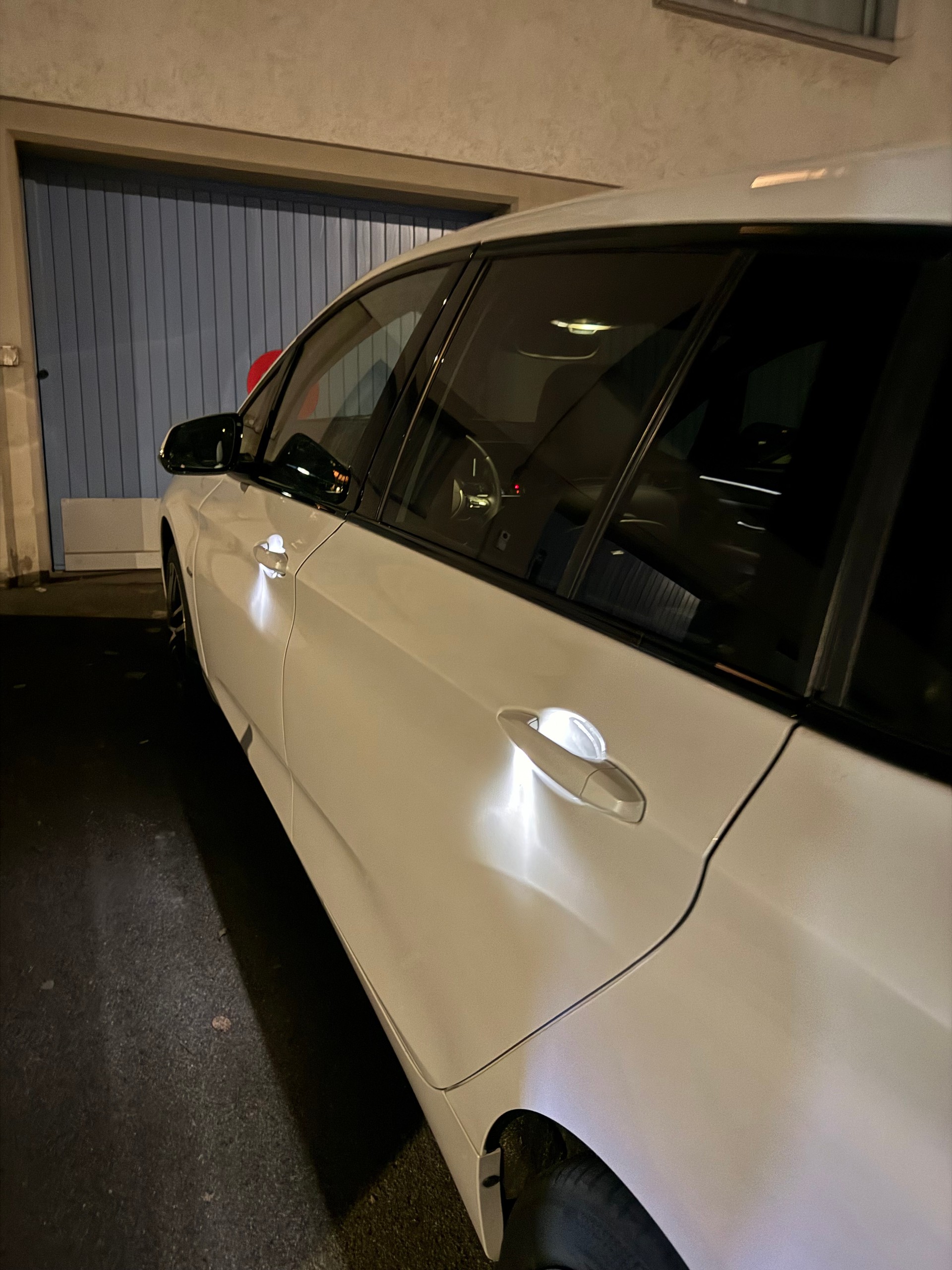 BMW 220i Gran Tourer Luxury Line Steptronic-7 SITZPLÄTZE - Frisch MFK,Service,1Jahr GARANTIE-Neue Bremsen vorne und hinten-image-1