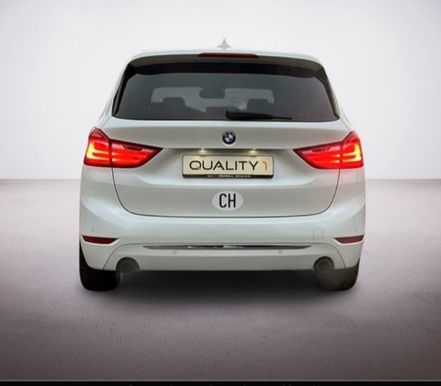 BMW 220i Gran Tourer Luxury Line Steptronic-7 SITZPLÄTZE - Frisch MFK,Service,1Jahr GARANTIE-Neue Bremsen vorne und hinten-image-2