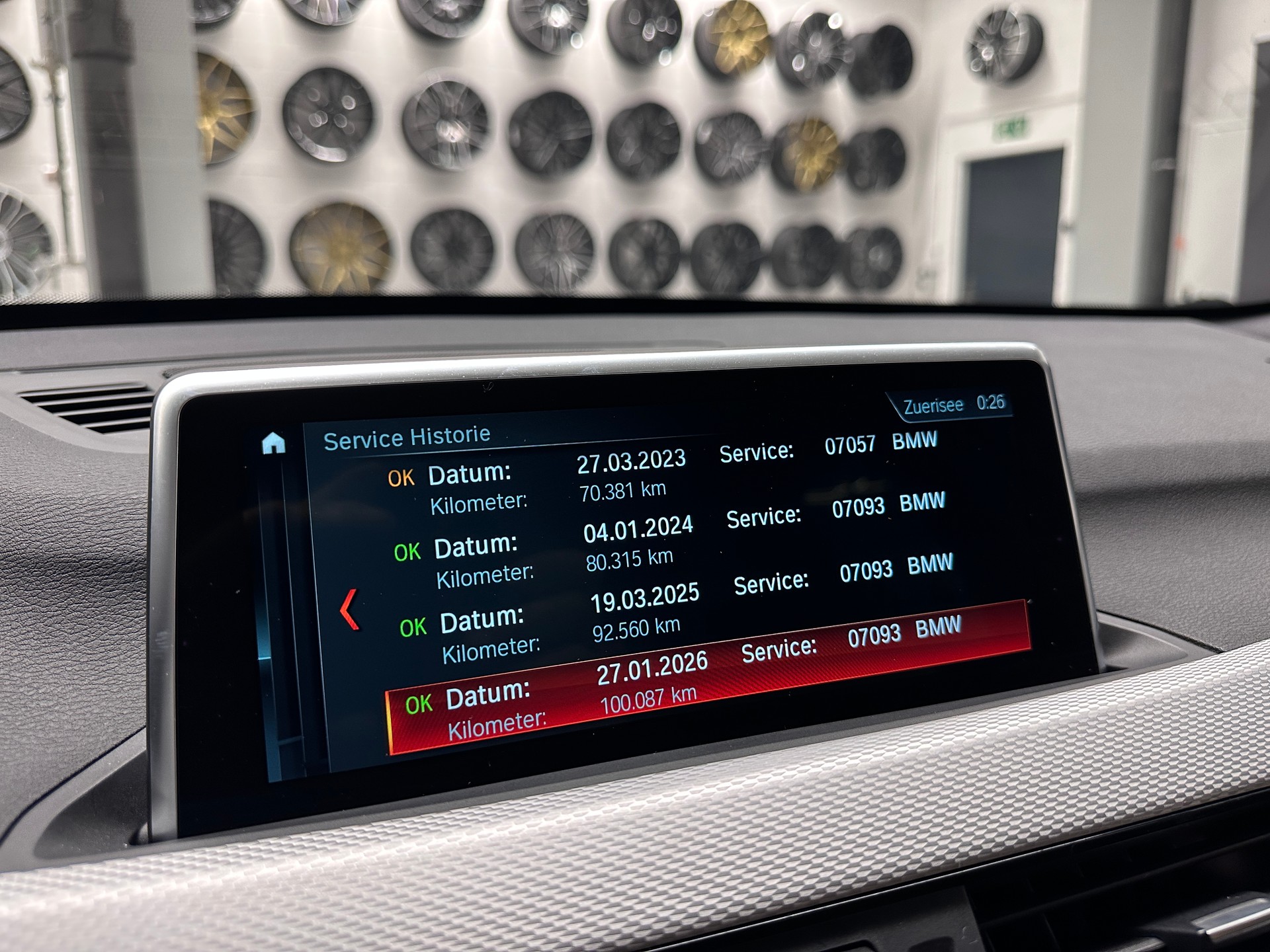 BMW X1 25i xDrive M-Sport *CH-Auto*Lückenlose Servicehistorie bei BMW*Frisch ab MFK*-image-23