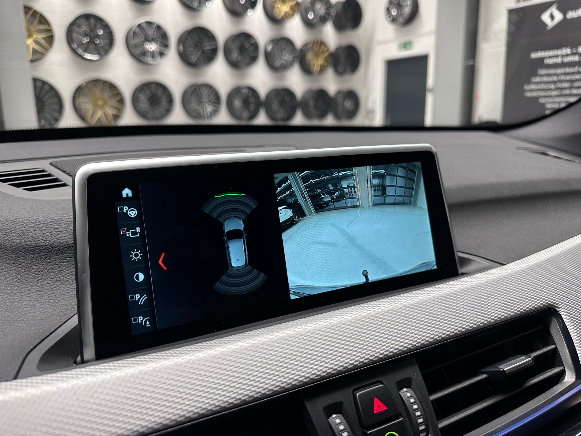 BMW X1 25i xDrive M-Sport *CH-Auto*Lückenlose Servicehistorie bei BMW*Frisch ab MFK*-image-19