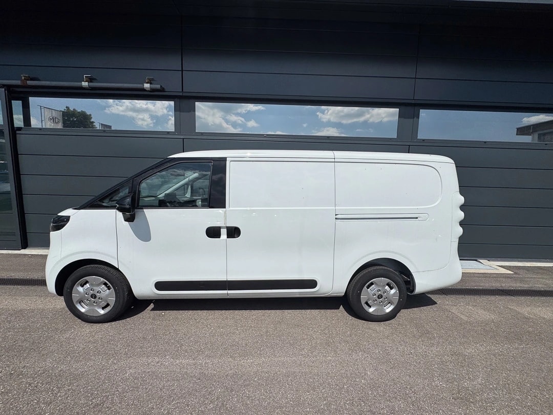 MAXUS eDeliver 5 L1 FWD 64kWh-showroom-element-2