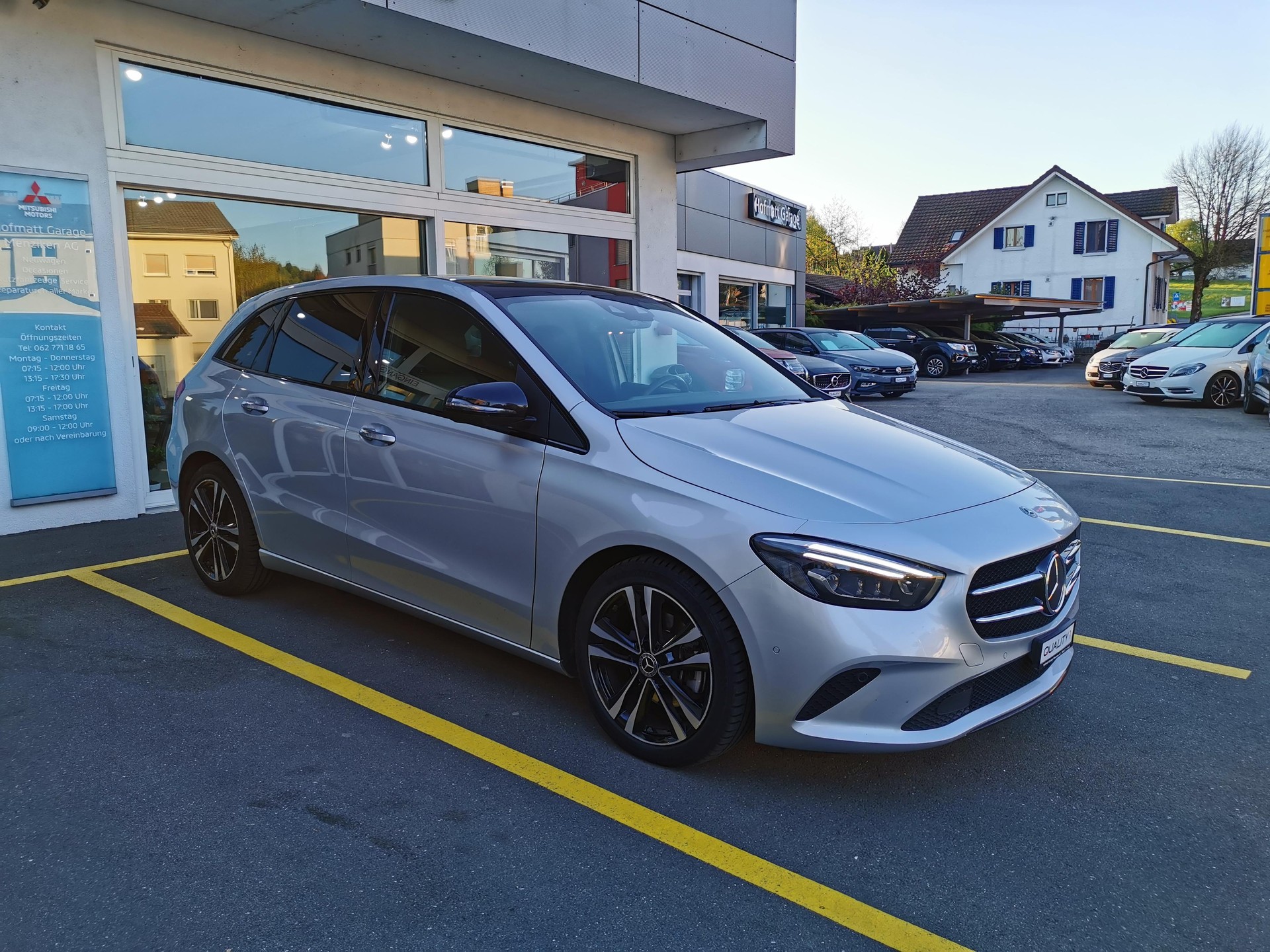 MERCEDES-BENZ B 200 d Night Line-image-3