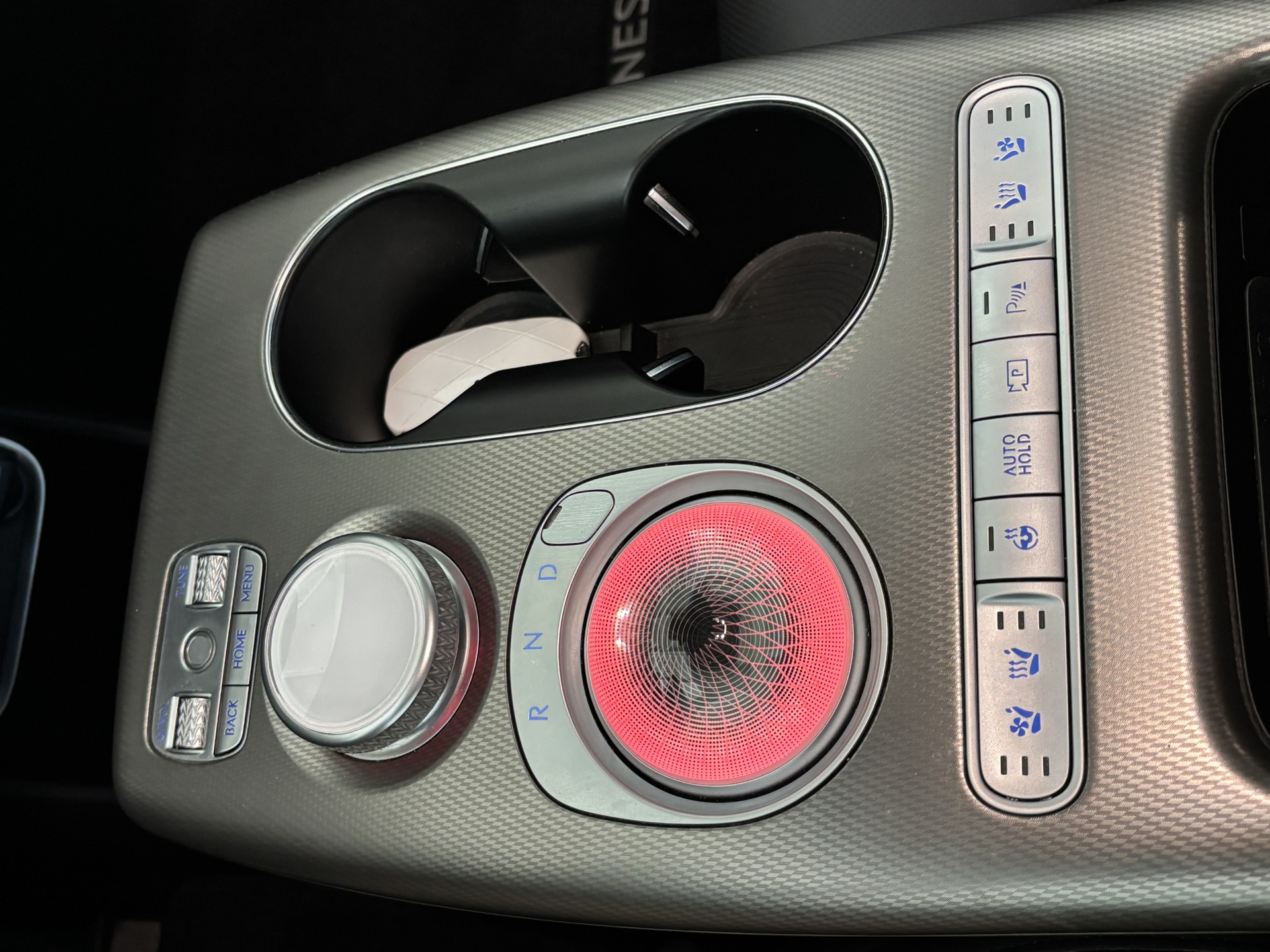 GENESIS GV60 77.4 kWh Premium-image-10