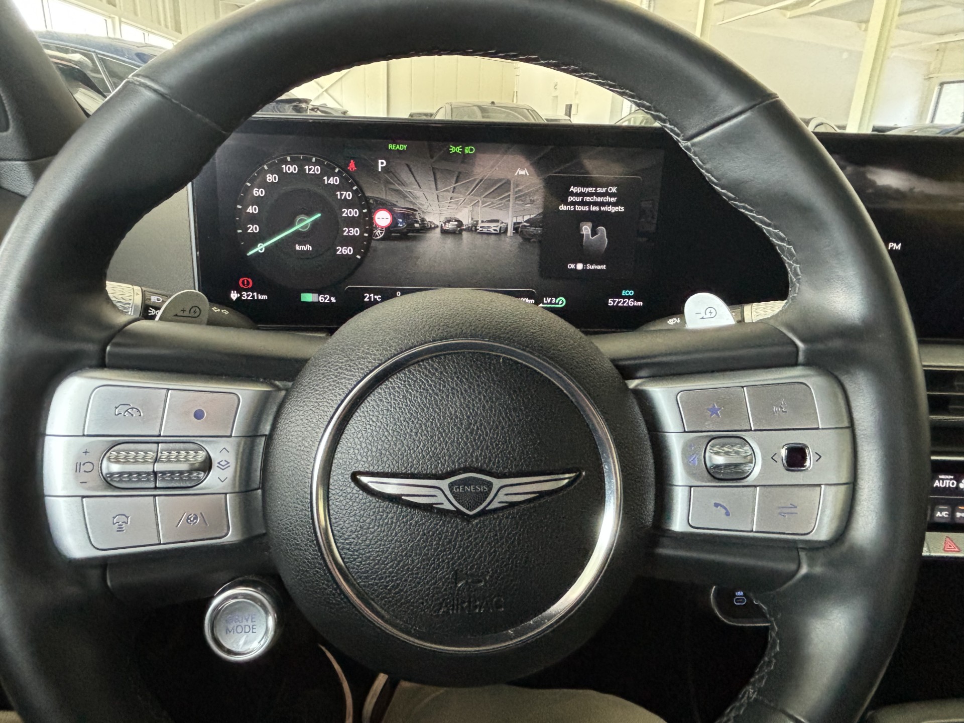 GENESIS GV60 77.4 kWh Premium-image-9