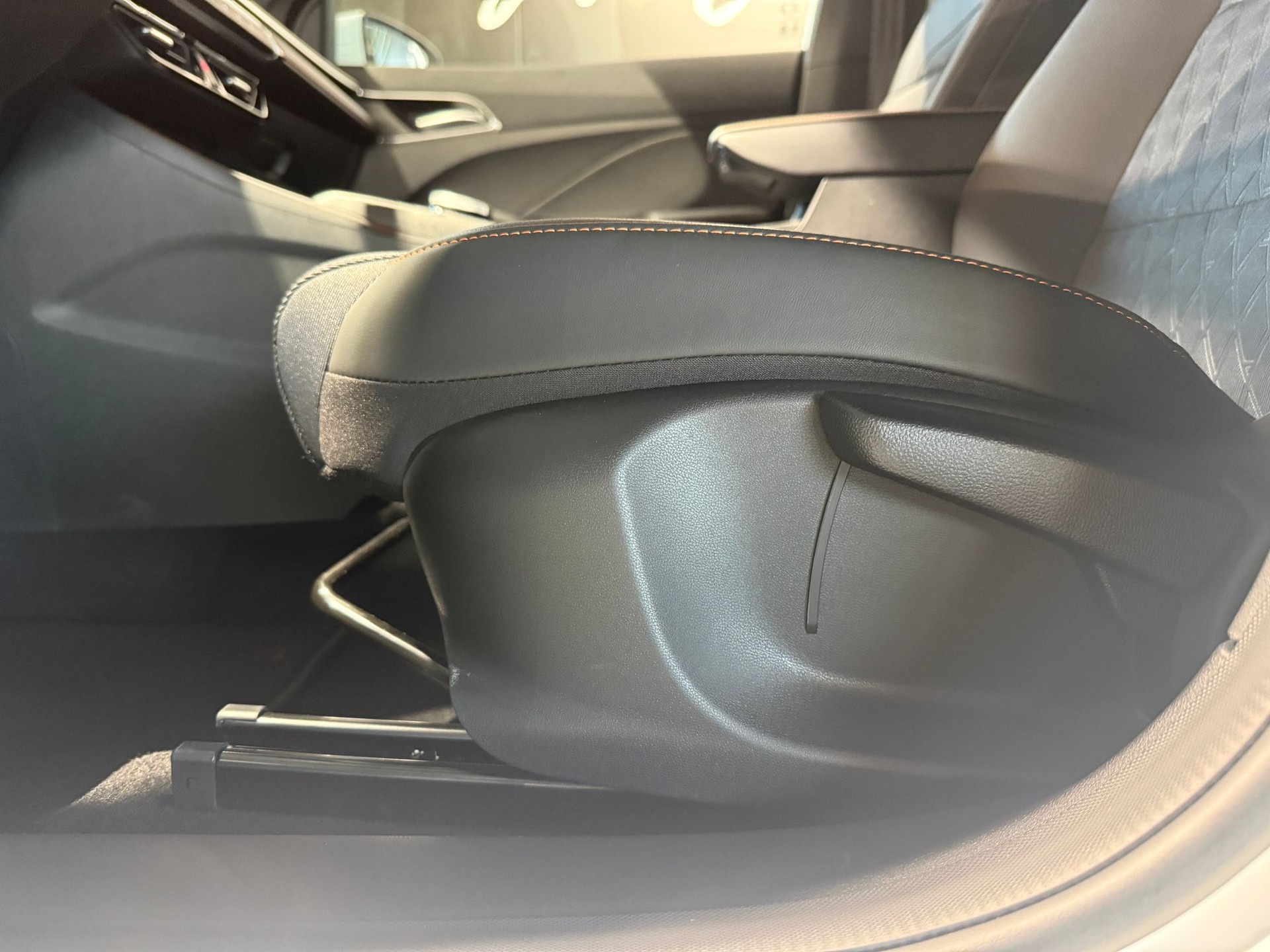 MG 3 1.5 Hybrid Luxury Aut.-image-4