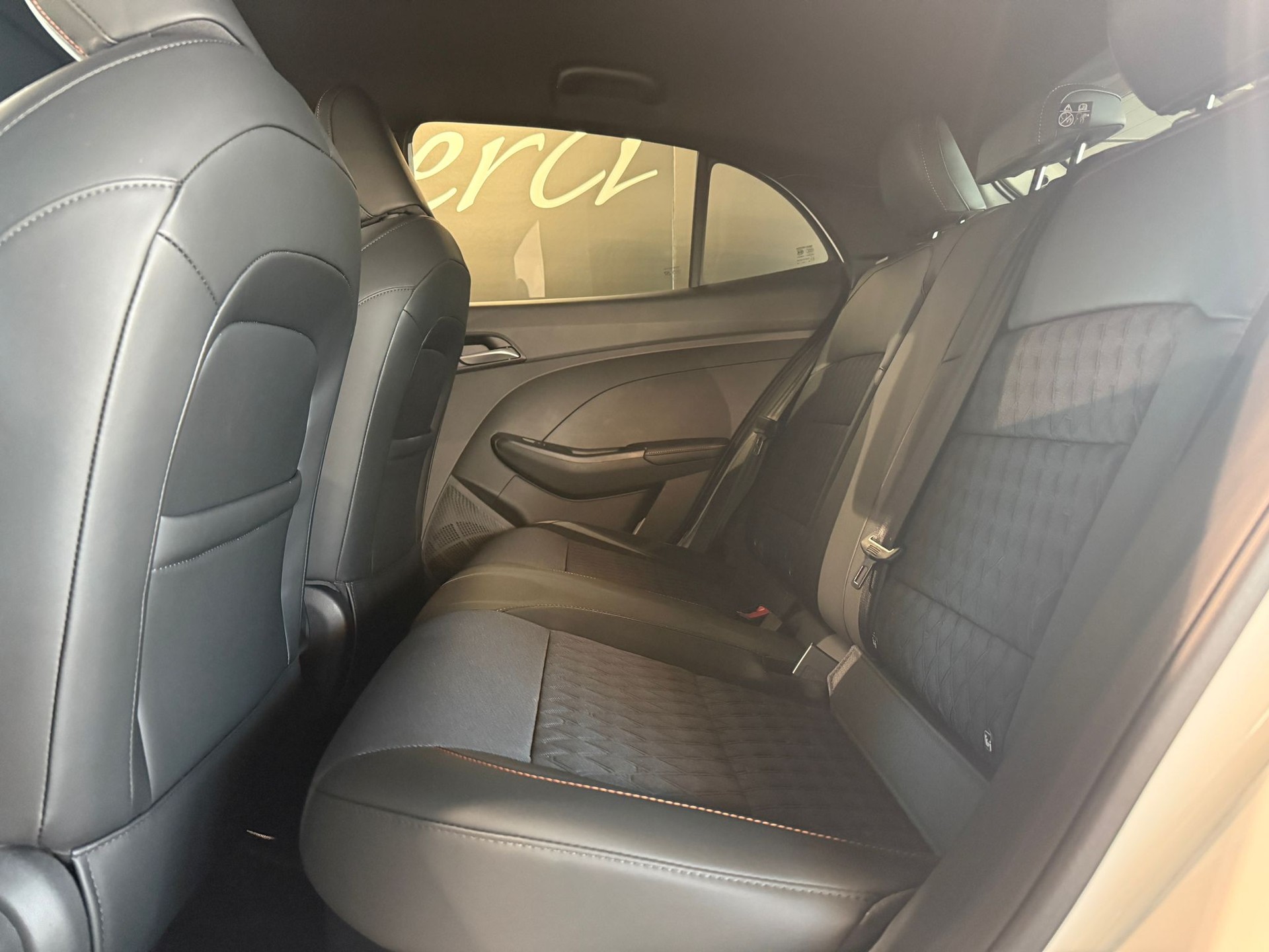 MG 3 1.5 Hybrid Luxury Aut.-image-6