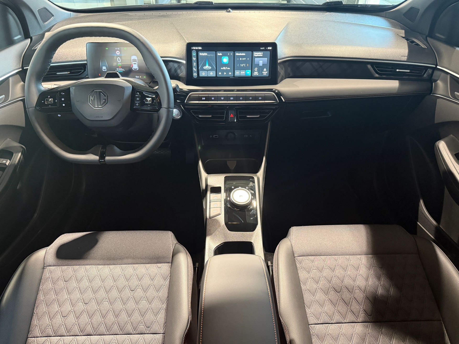MG 3 1.5 Hybrid Luxury Aut.-image-9