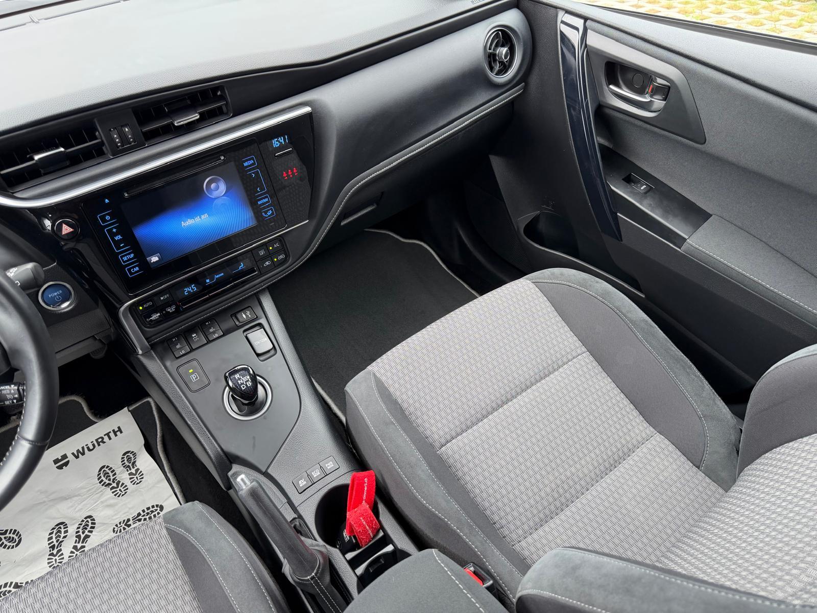 TOYOTA Auris Touring Sports 1.8 HSD Trend-image-12