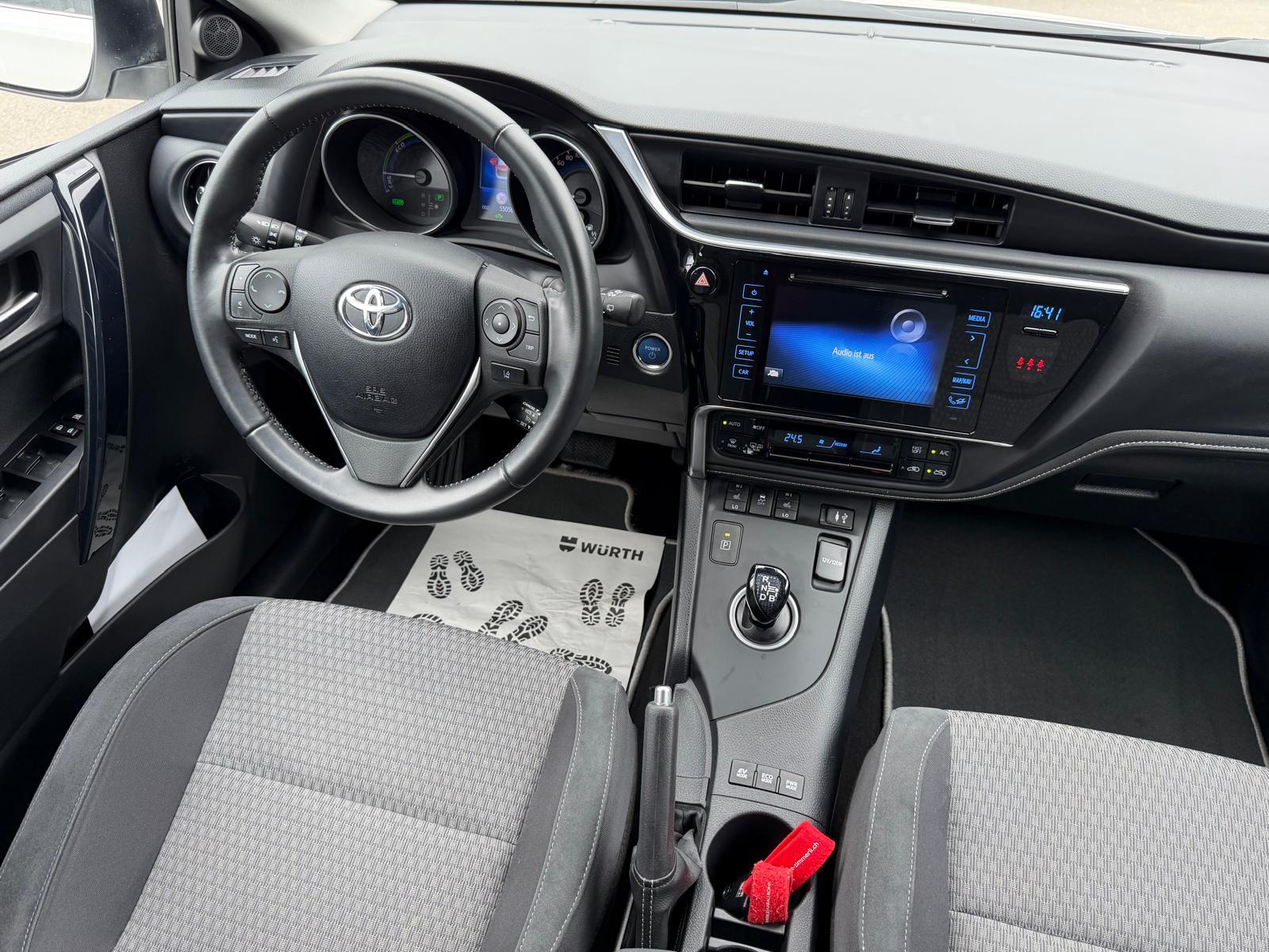 TOYOTA Auris Touring Sports 1.8 HSD Trend-image-11