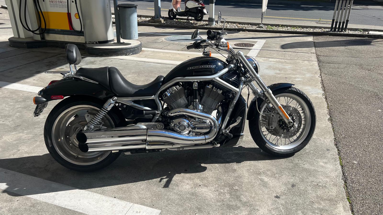HARLEY-DAVIDSON VRSCAW V-Rod ABS-image-0