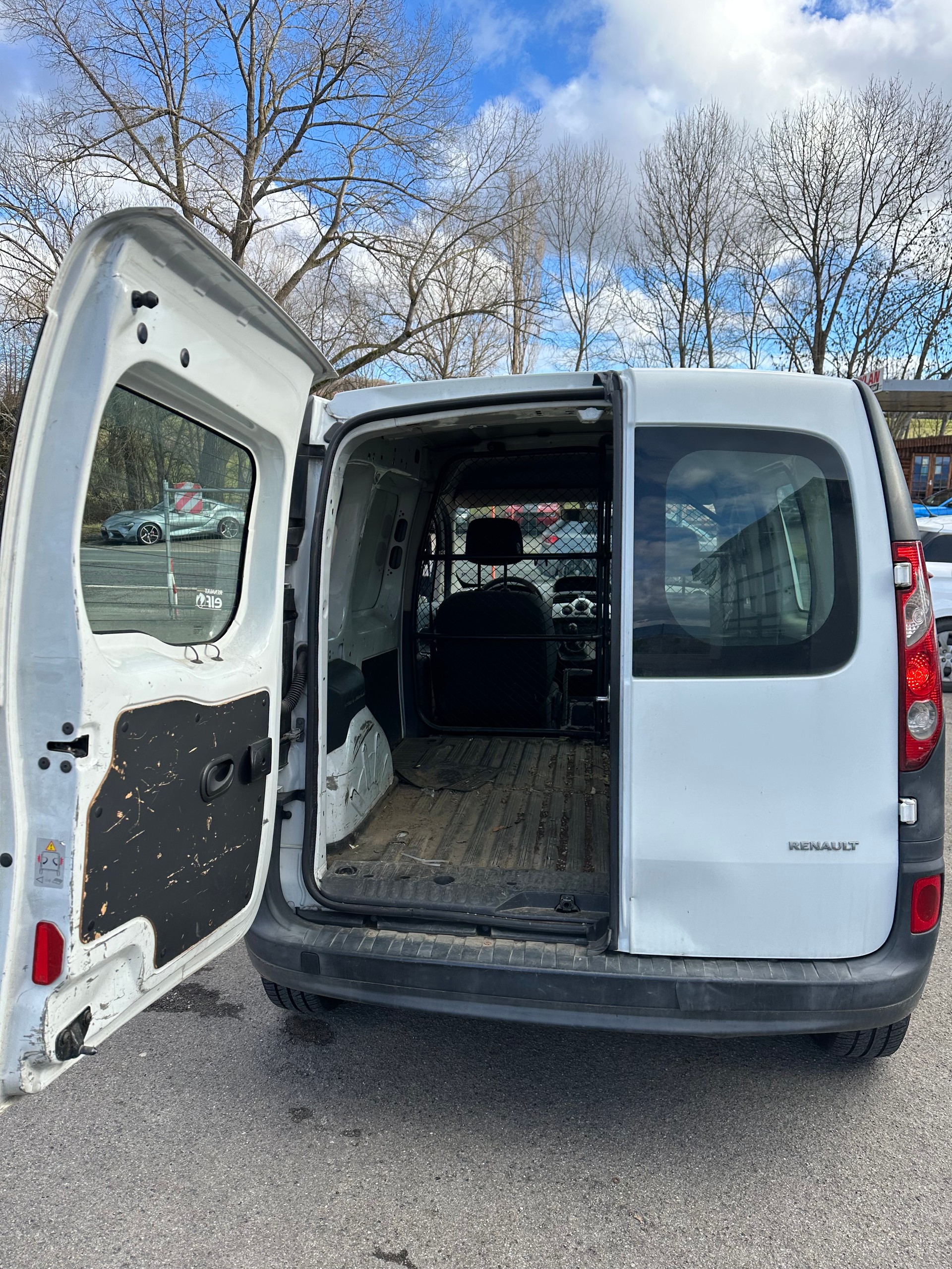 RENAULT Kangoo dCi 85 Business-image-5