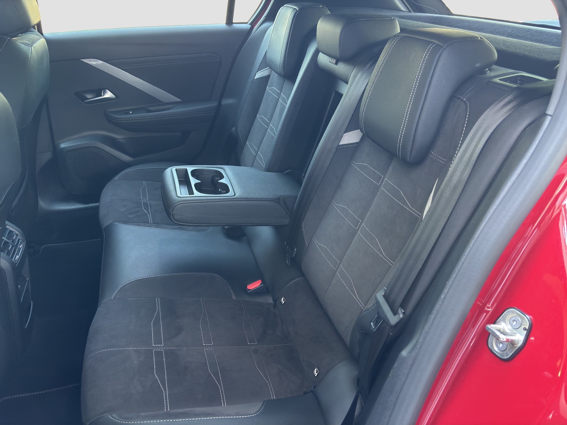 OPEL Astra 1.6 PHEV Turbo Swiss Plus A-image-16
