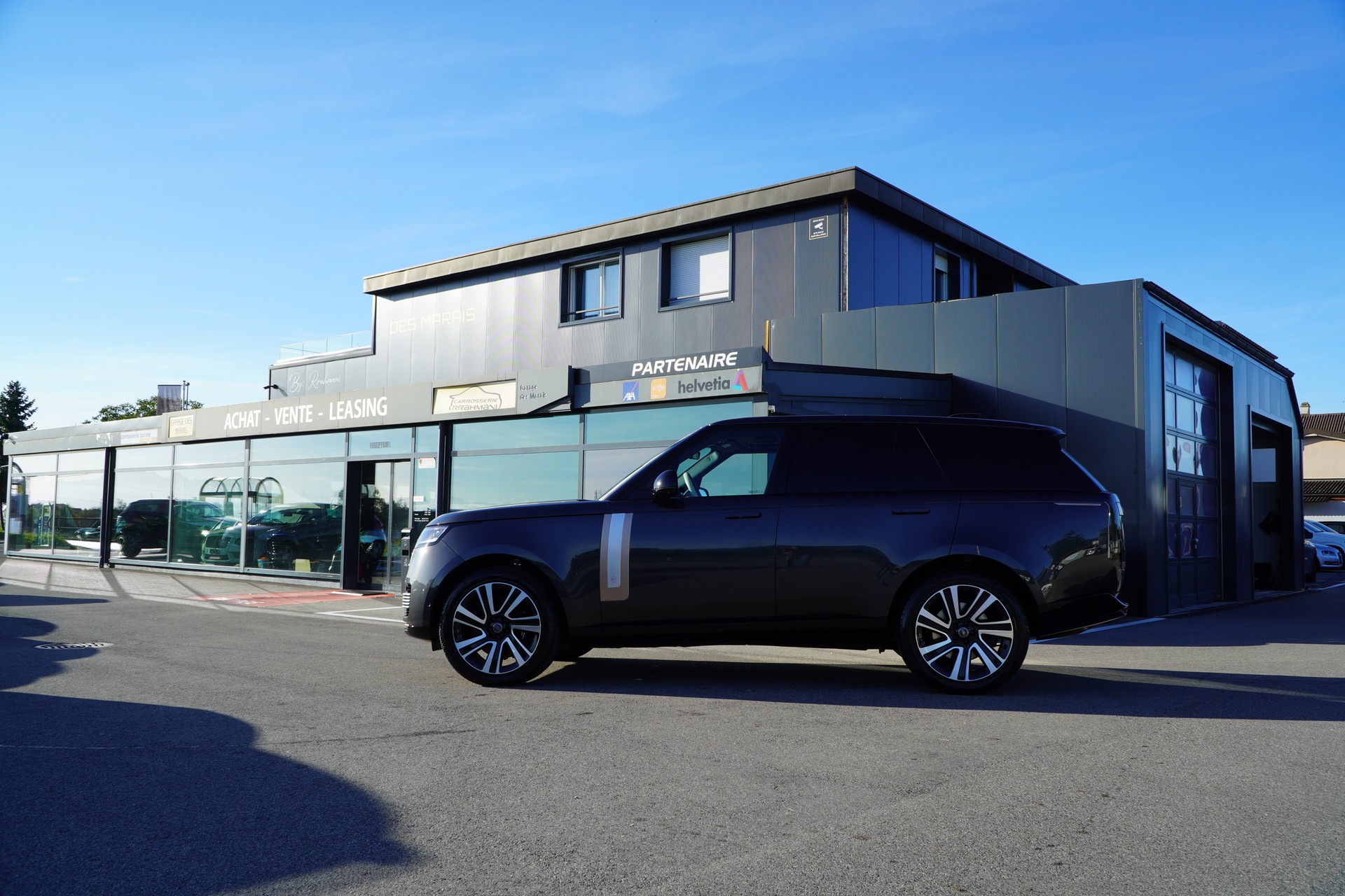 LAND ROVER Range Rover P615 4.4 V8 SV Automatic-image-4
