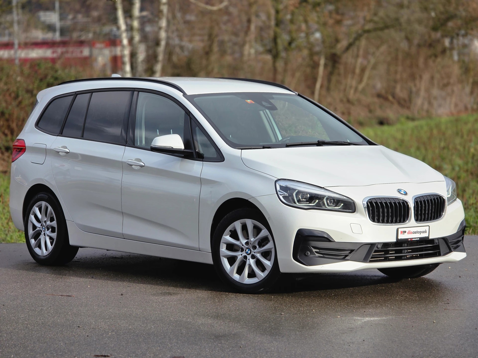 BMW 218d xDrive Gran Tourer Steptronic * CH-Fahrzeug * Frisch ab MFK *-showroom-element-3