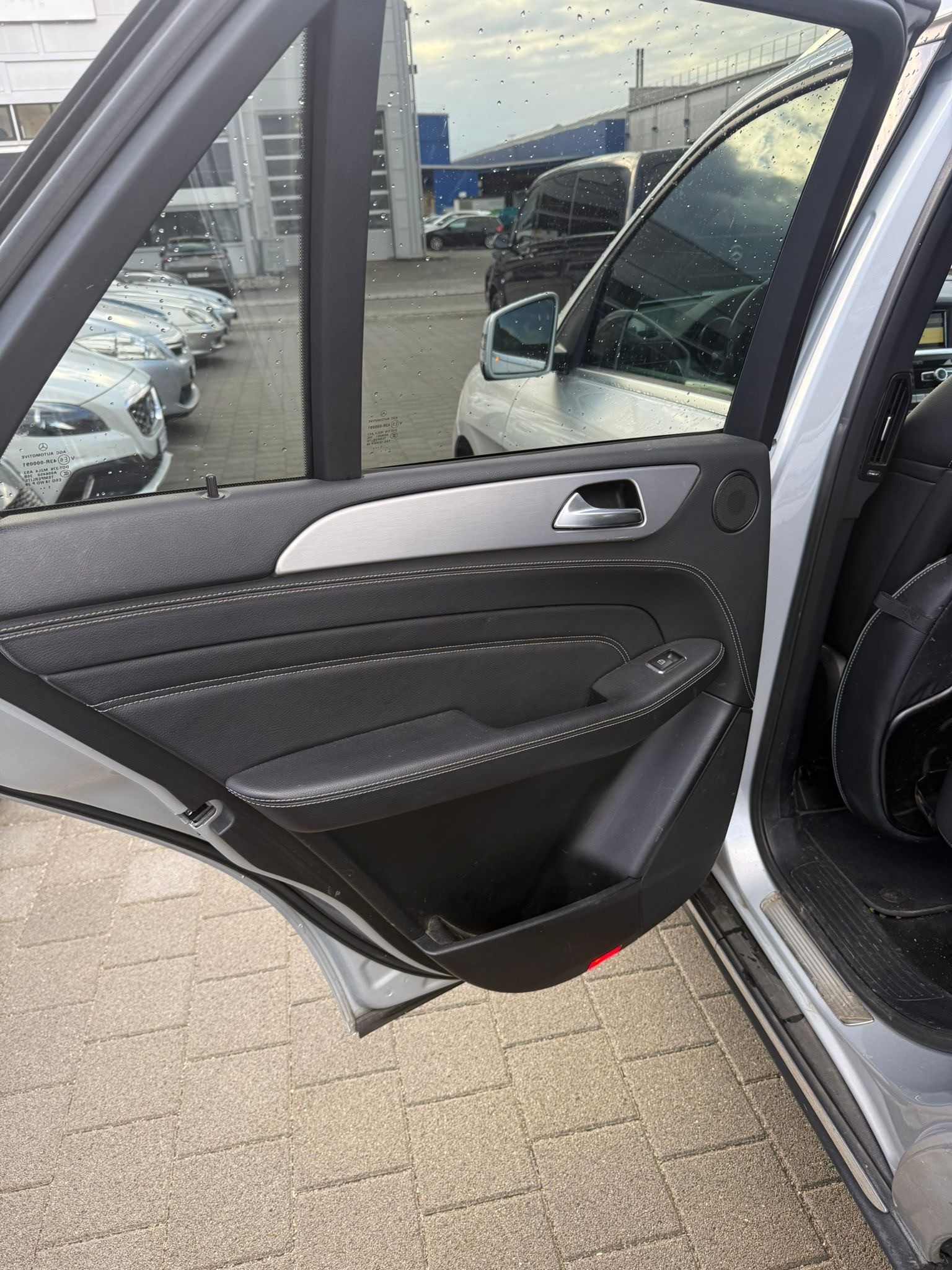 MERCEDES-BENZ ML 350 BlueTEC 4Matic 7G-Tronic-image-14