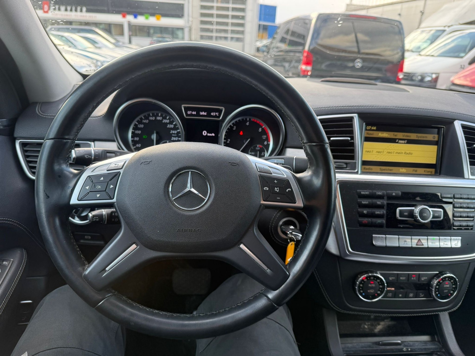 MERCEDES-BENZ ML 350 BlueTEC 4Matic 7G-Tronic-image-20