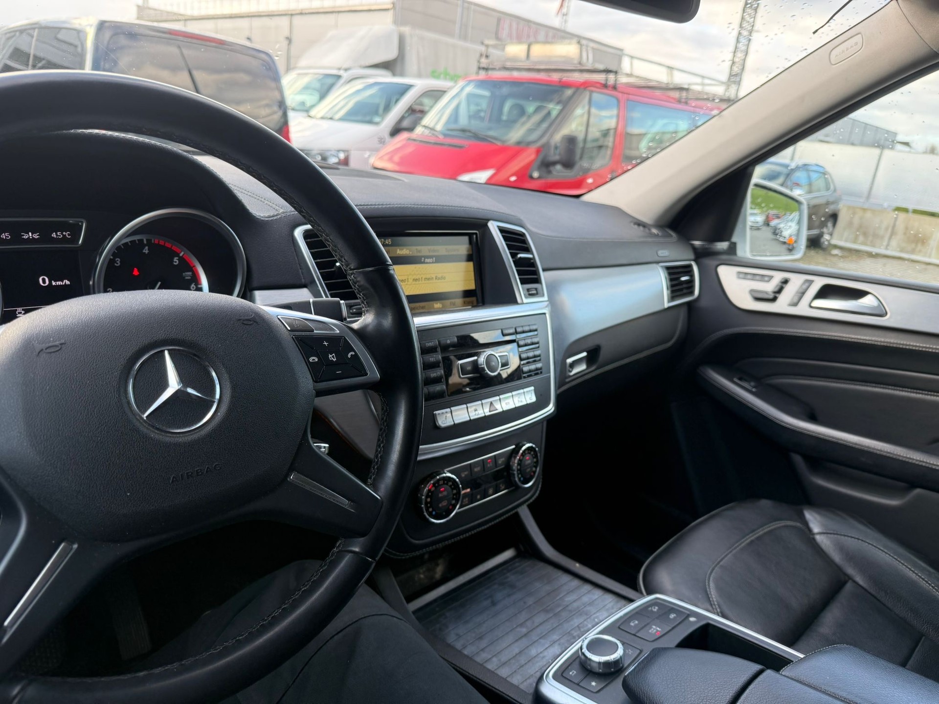 MERCEDES-BENZ ML 350 BlueTEC 4Matic 7G-Tronic-image-19