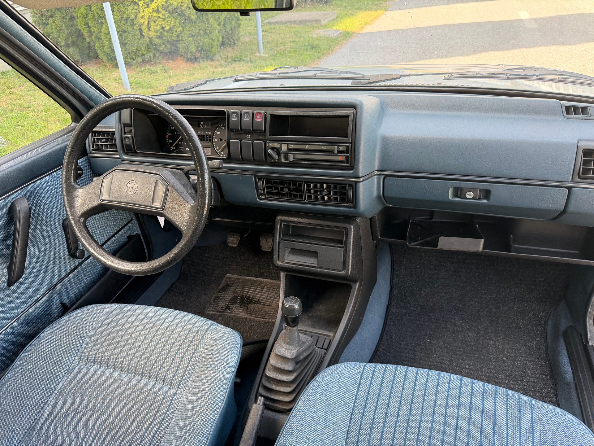 VW GOLF-image-14