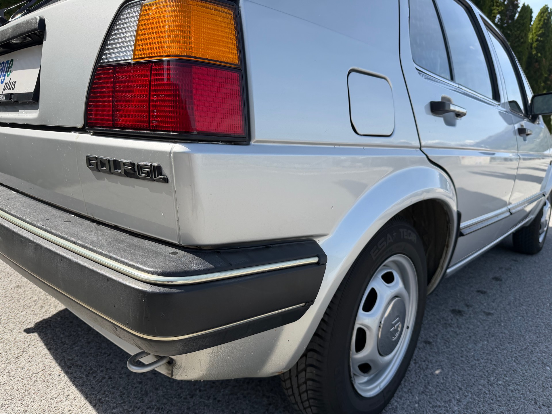 VW GOLF-image-9
