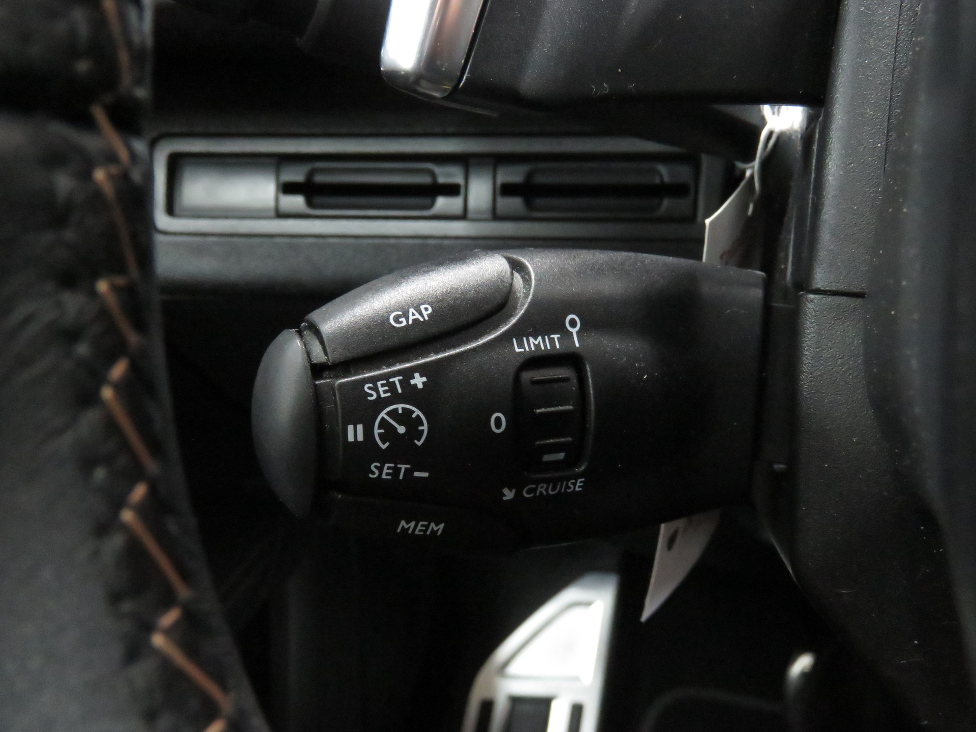 PEUGEOT 5008 1.5 BlueHDi GT Line EAT (Automat, 7-Plätzer)-image-21