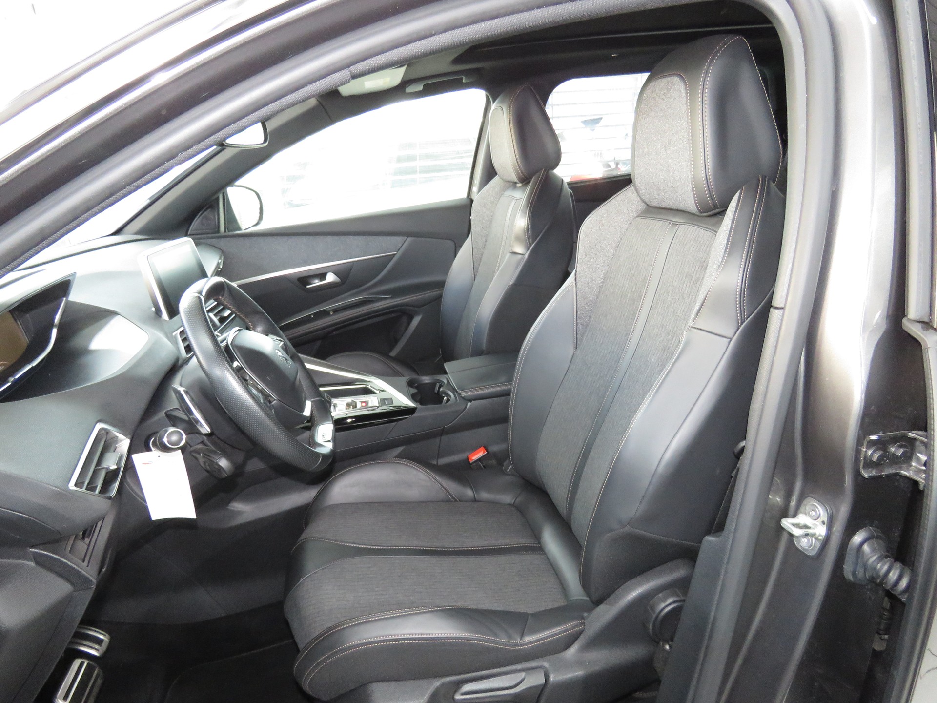 PEUGEOT 5008 1.5 BlueHDi GT Line EAT (Automat, 7-Plätzer)-image-7