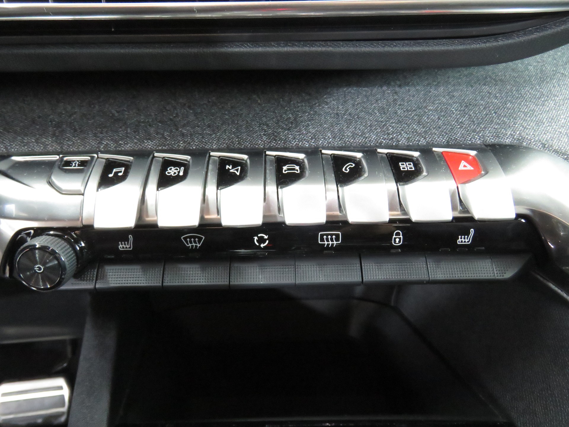 PEUGEOT 5008 1.5 BlueHDi GT Line EAT (Automat, 7-Plätzer)-image-22