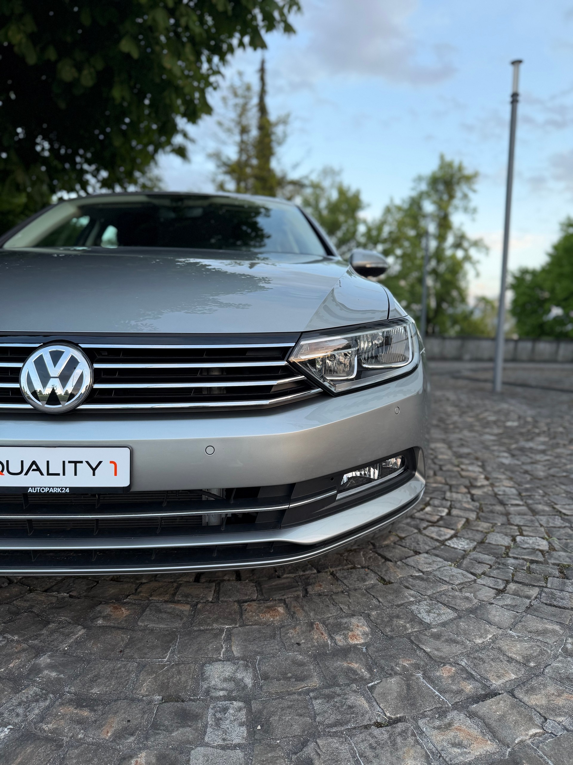 VW Passat Variant 1.8 TSI BMT DSG /Nur 20k Kilometer / 1 Hand /Frisch ab MFK / Frisch ab Service / 36 Monate Garantie exkl. /-image-8