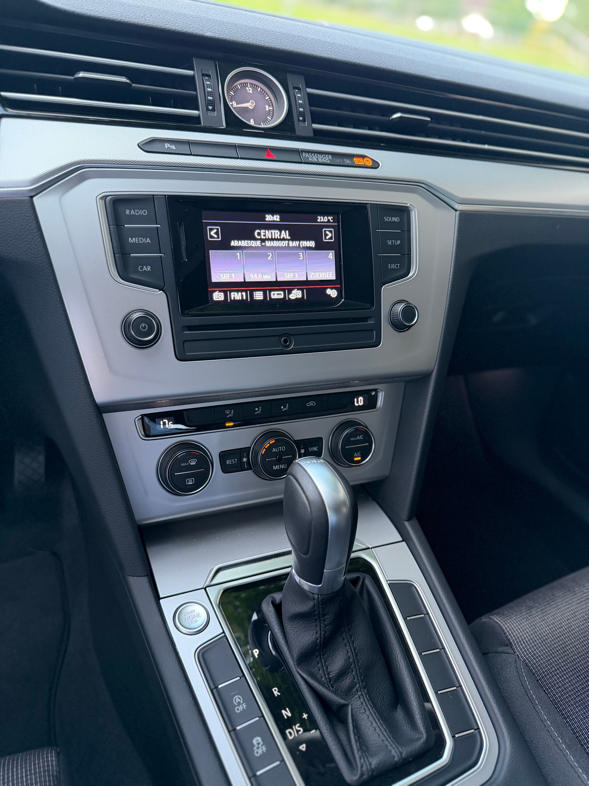 VW Passat Variant 1.8 TSI BMT DSG /Nur 20k Kilometer / 1 Hand /Frisch ab MFK / Frisch ab Service / 36 Monate Garantie exkl. /-image-12