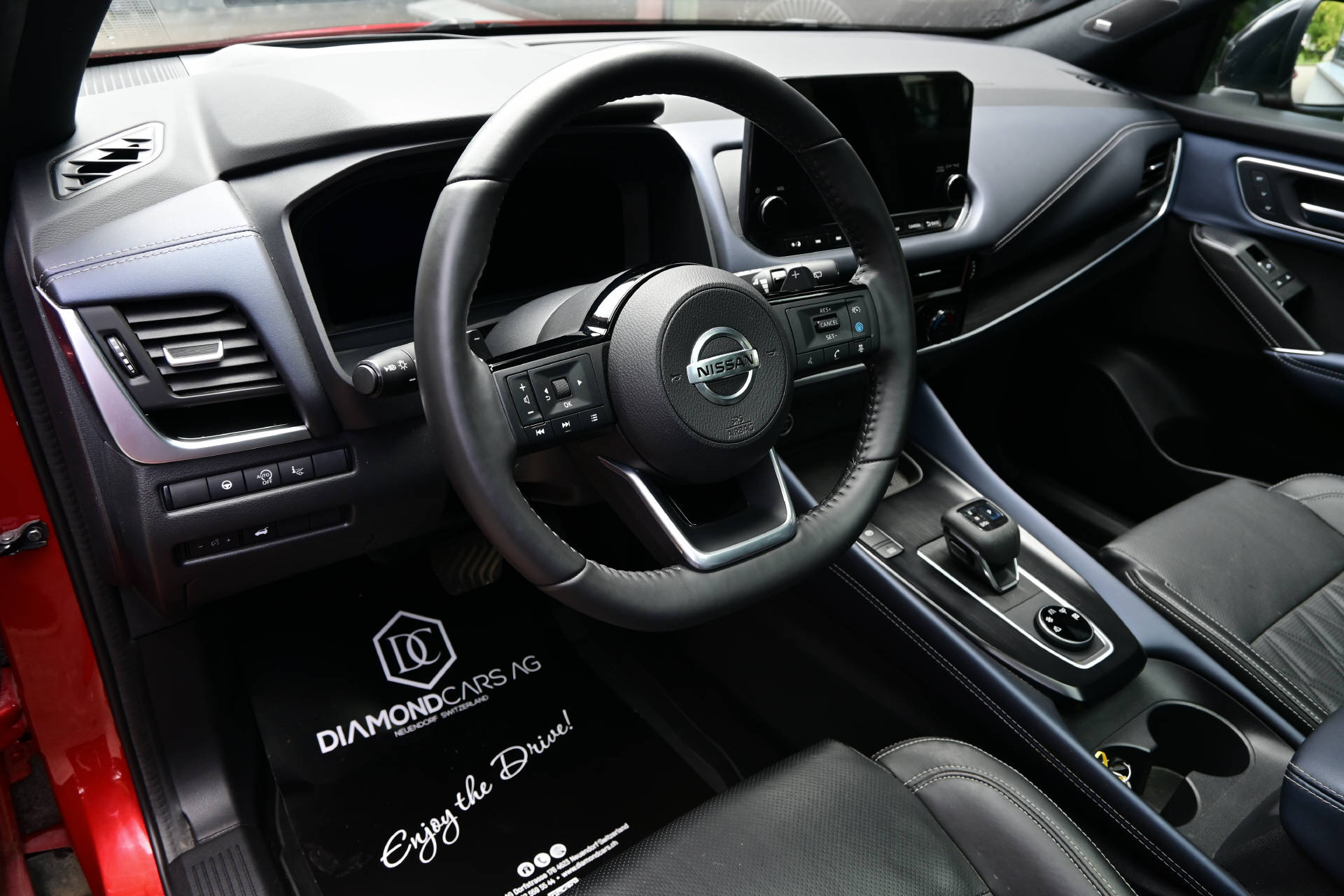 NISSAN Qashqai 1.3 DIG-T Tekna+ 4x4-image-11