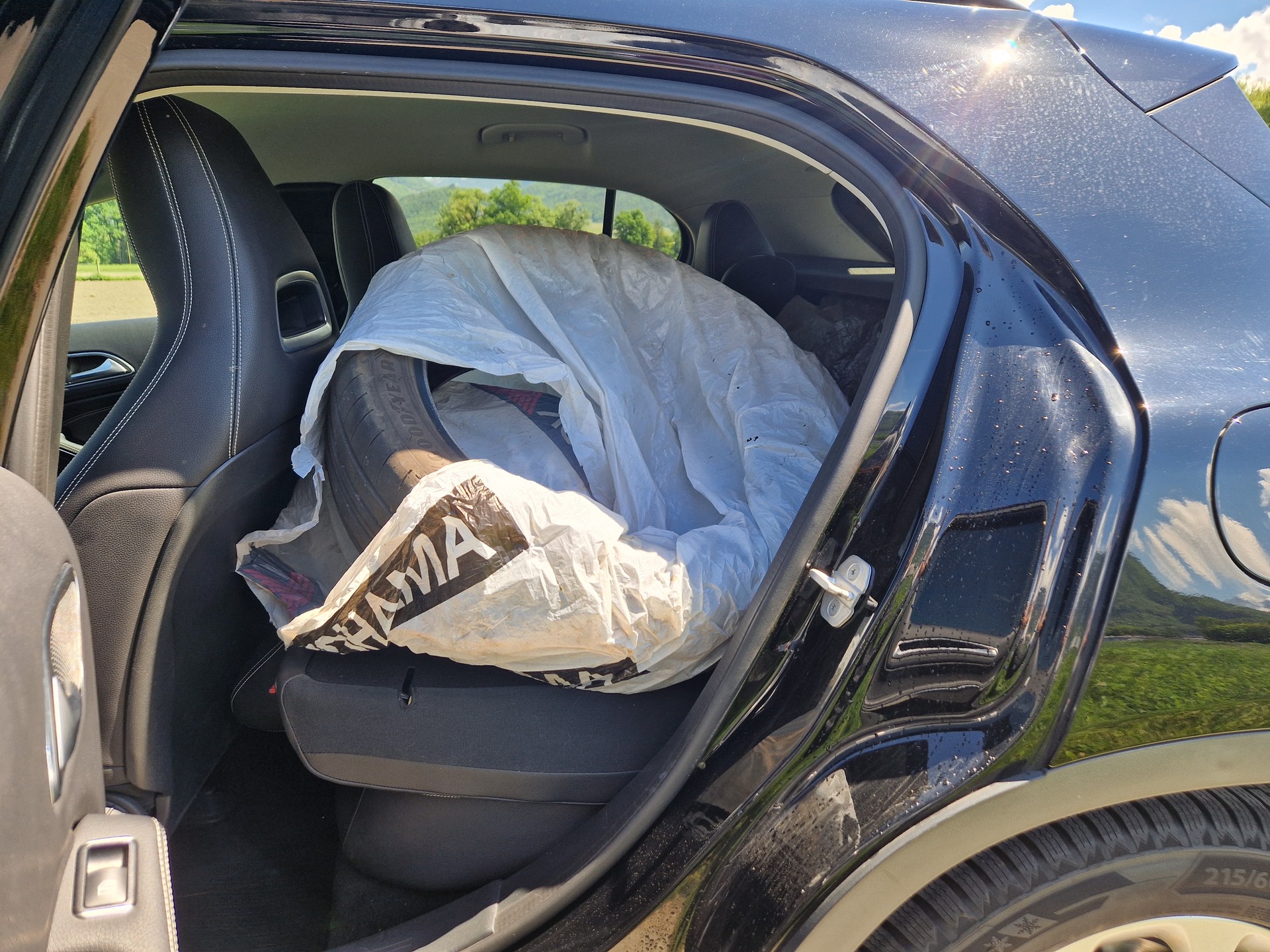 MERCEDES-BENZ GLA 250 Urban 4Matic 7G-DCT-image-7