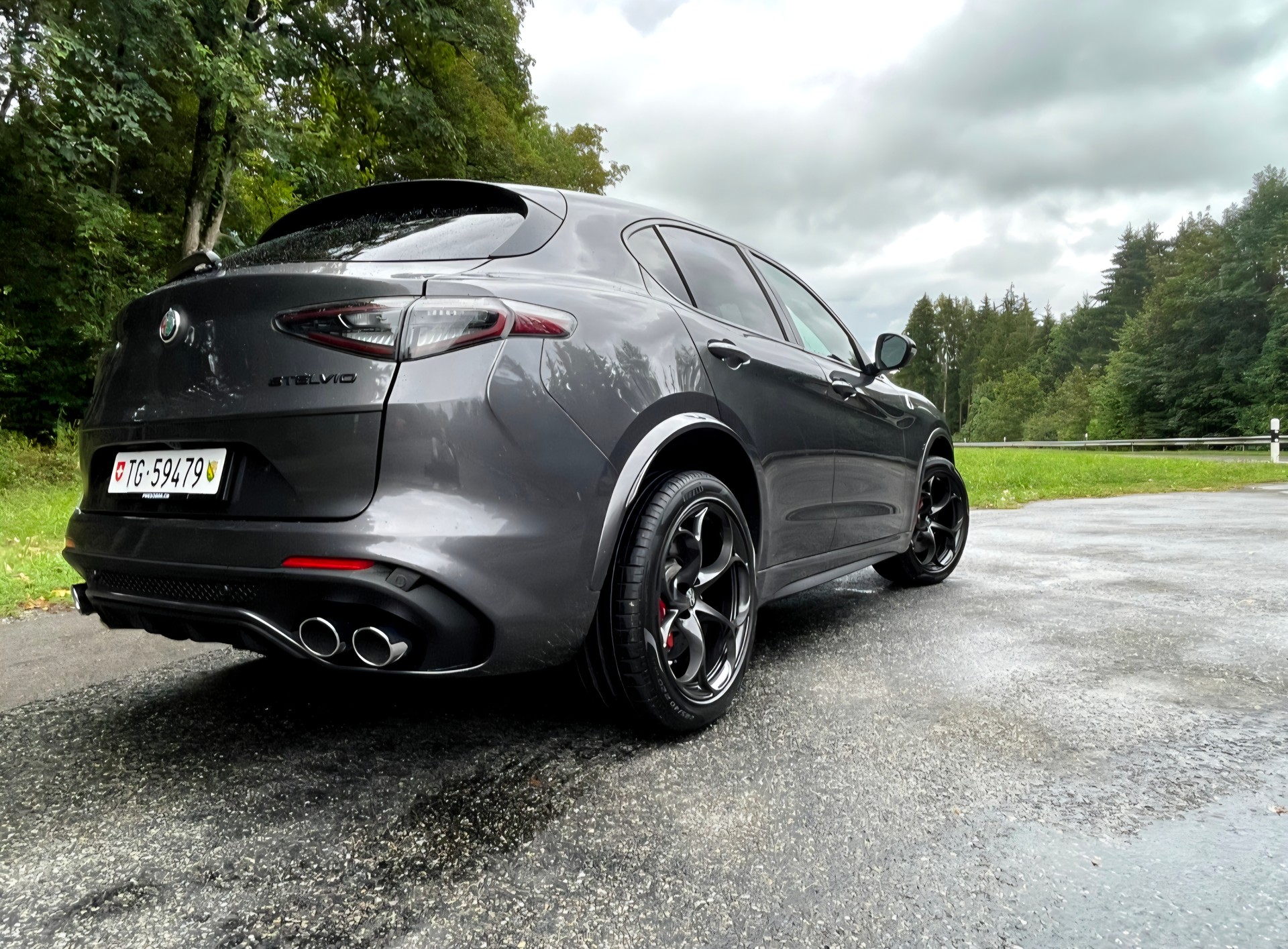 ALFA ROMEO 2.9 V6 Biturbo Q4 Quadrifoglio Competizione Sky-image-1