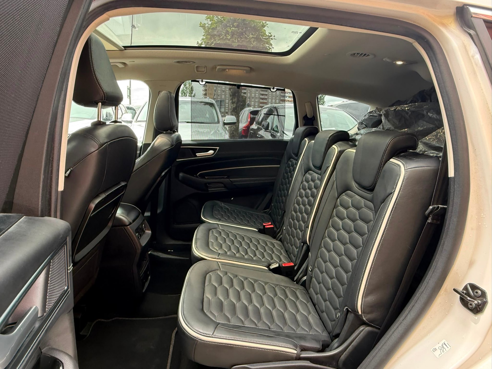 FORD S-Max 2.0 TDCi Vignale AWD Automatic-image-9