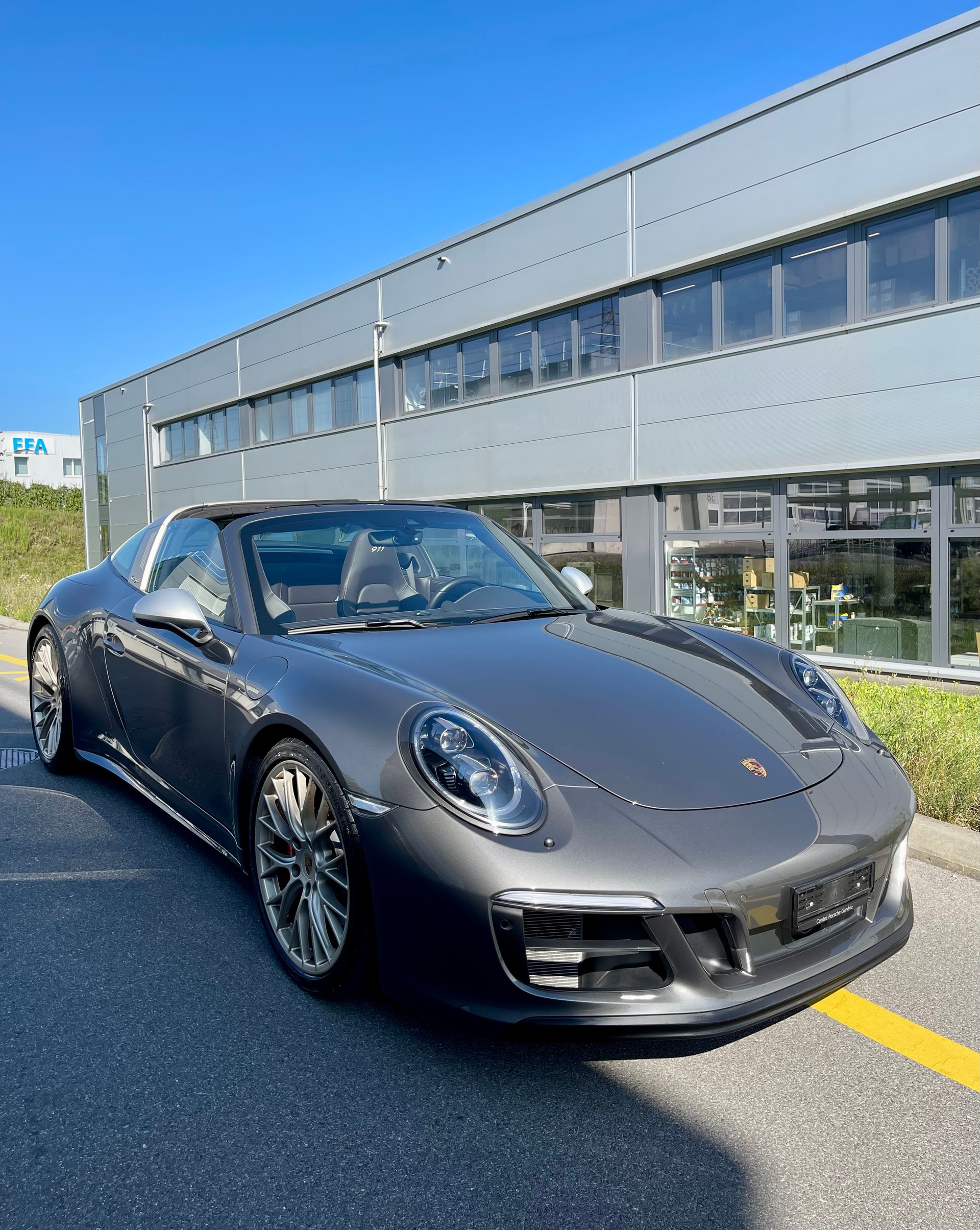 PORSCHE 911 Targa 4 GTS PDK "Exclusive Manufaktur"