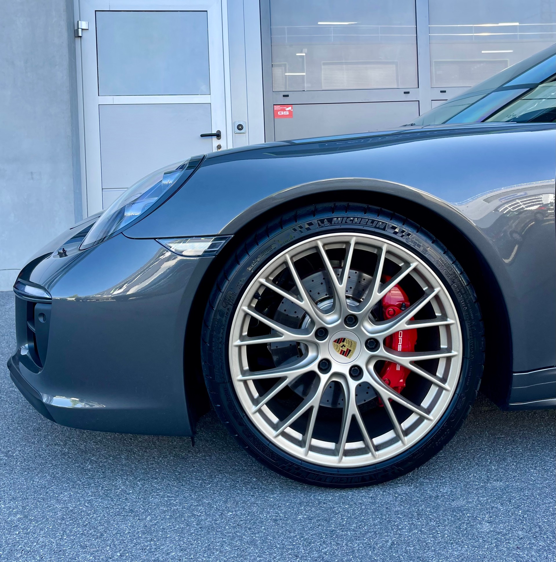 PORSCHE 911 Targa 4 GTS PDK "Exclusive Manufaktur"-image-2