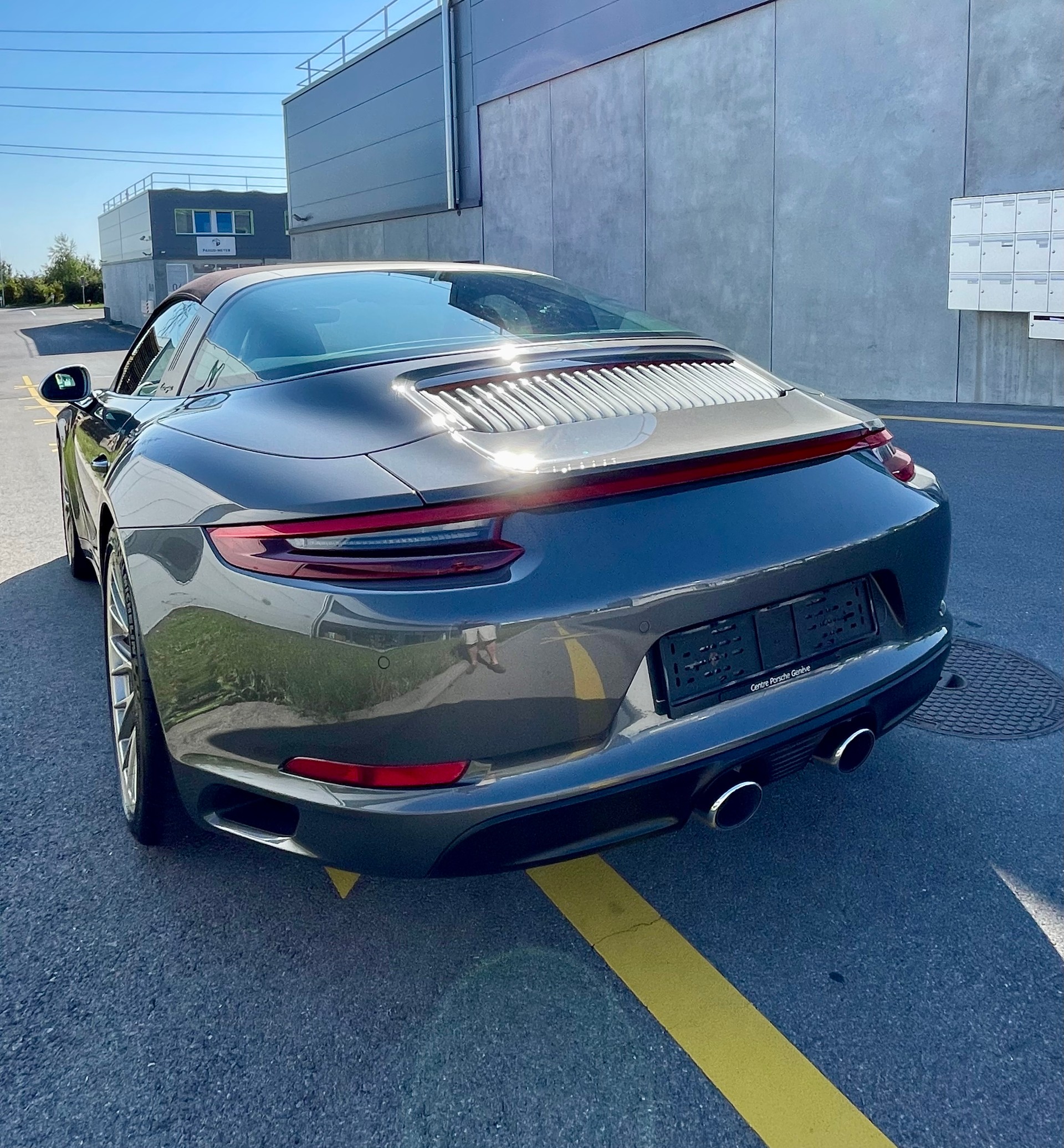 PORSCHE 911 Targa 4 GTS PDK "Exclusive Manufaktur"-image-6
