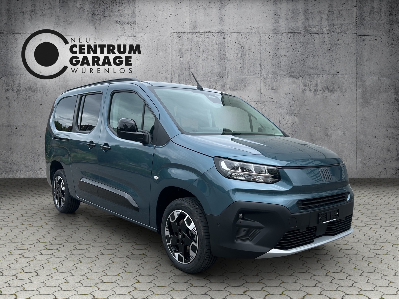 FIAT Qubo L La Prima-showroom-element-1