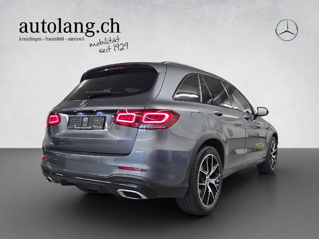 MERCEDES-BENZ GLC 220 d AMG Line 4Matic-showroom-element-3