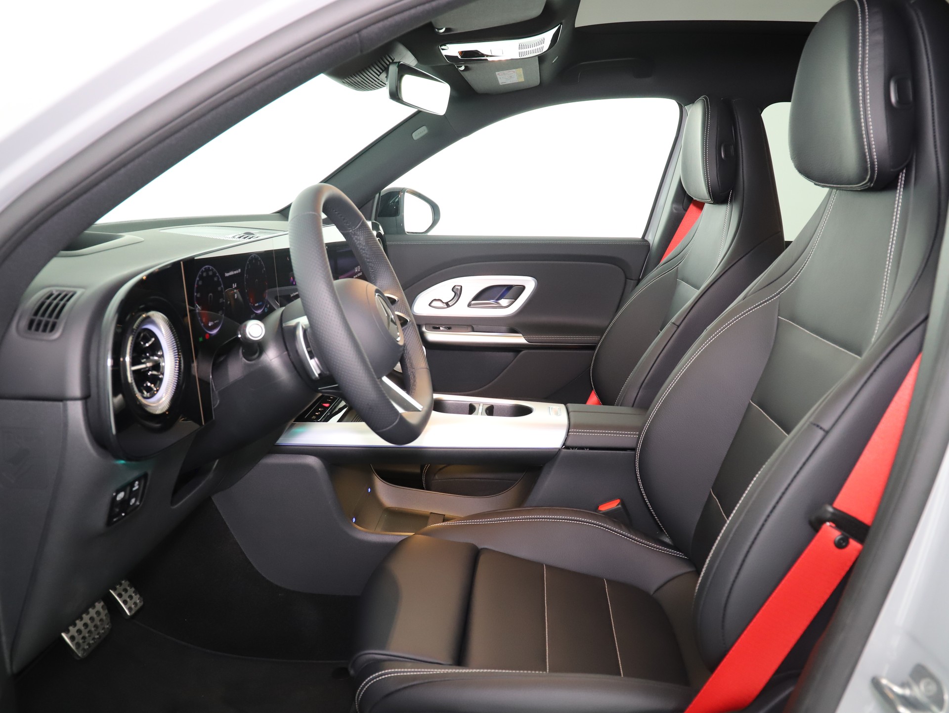 MERCEDES-BENZ GLB 220 4Matic 8G-Tronic-image-9