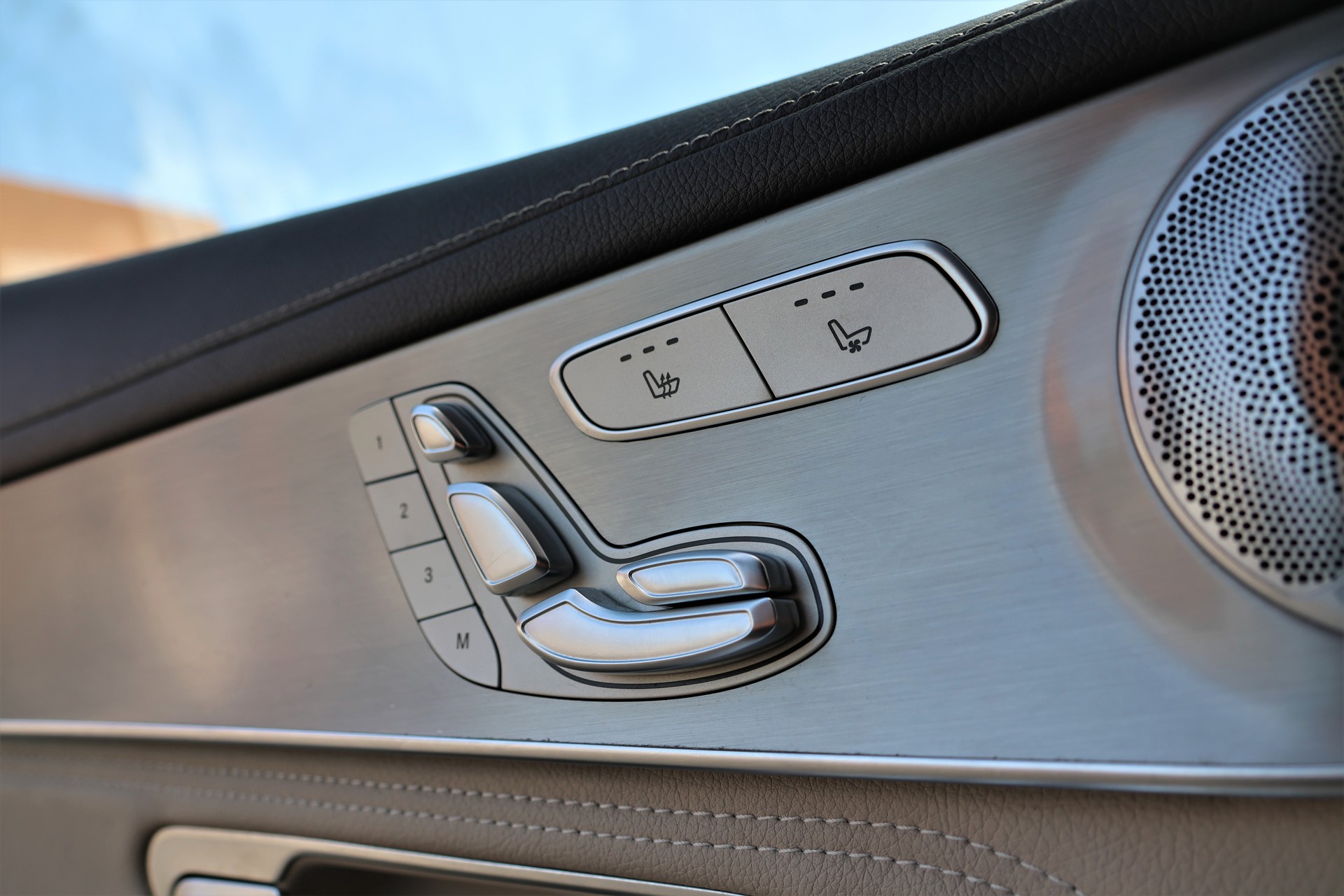 MERCEDES-BENZ GLC Coupé 350 d AMG Line 4Matic 9G-Tronic (CH)-image-10