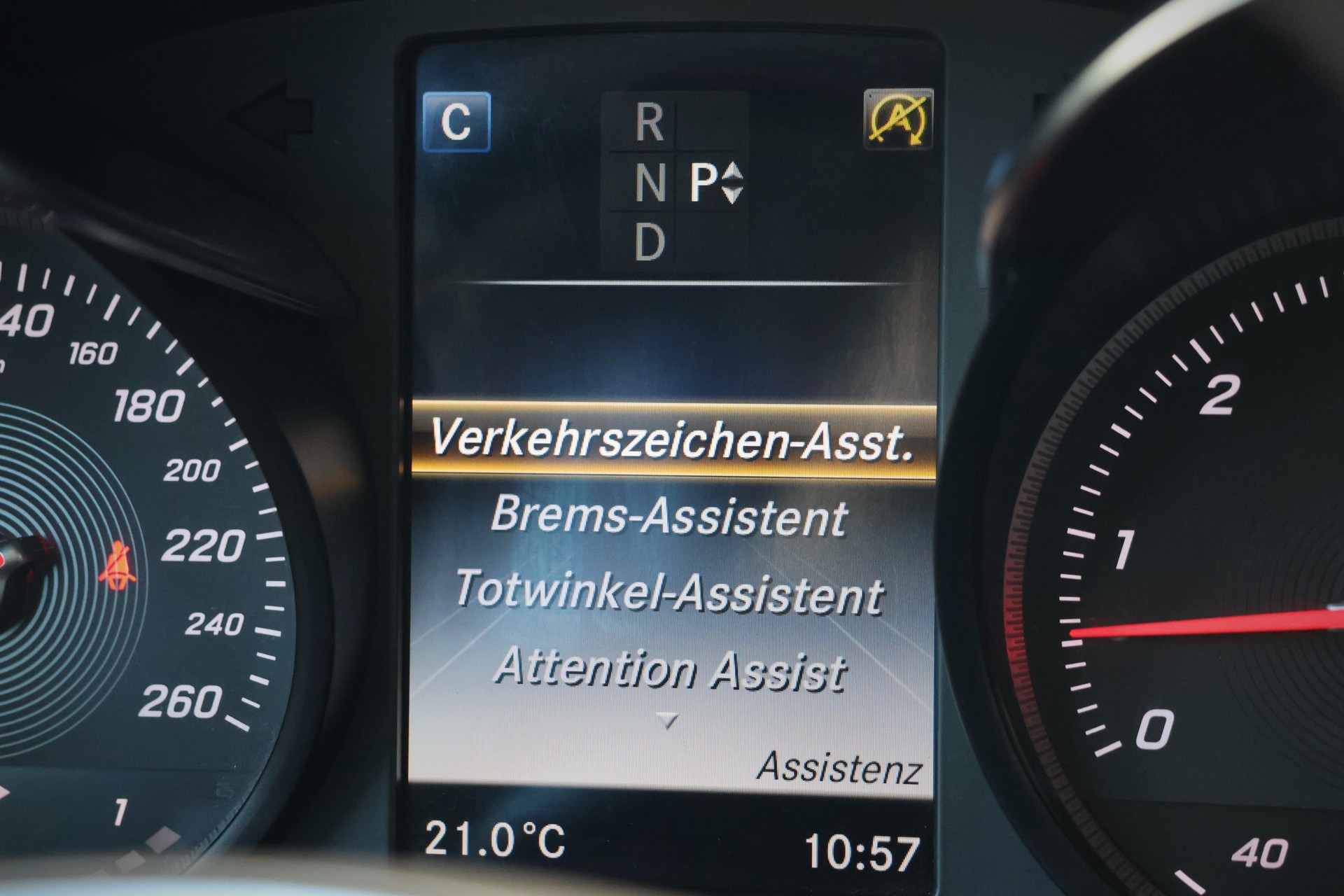 MERCEDES-BENZ GLC Coupé 350 d AMG Line 4Matic 9G-Tronic (CH)-image-24