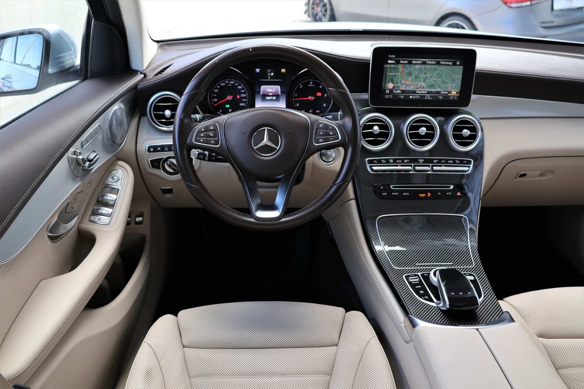 MERCEDES-BENZ GLC Coupé 350 d AMG Line 4Matic 9G-Tronic (CH)-image-12