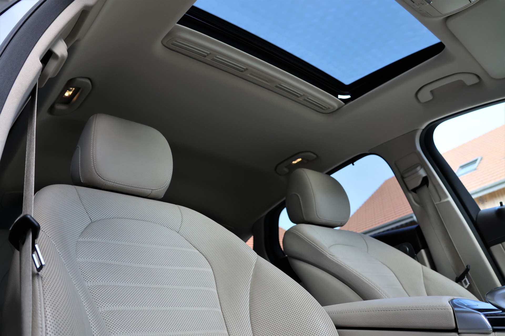 MERCEDES-BENZ GLC Coupé 350 d AMG Line 4Matic 9G-Tronic (CH)-image-21