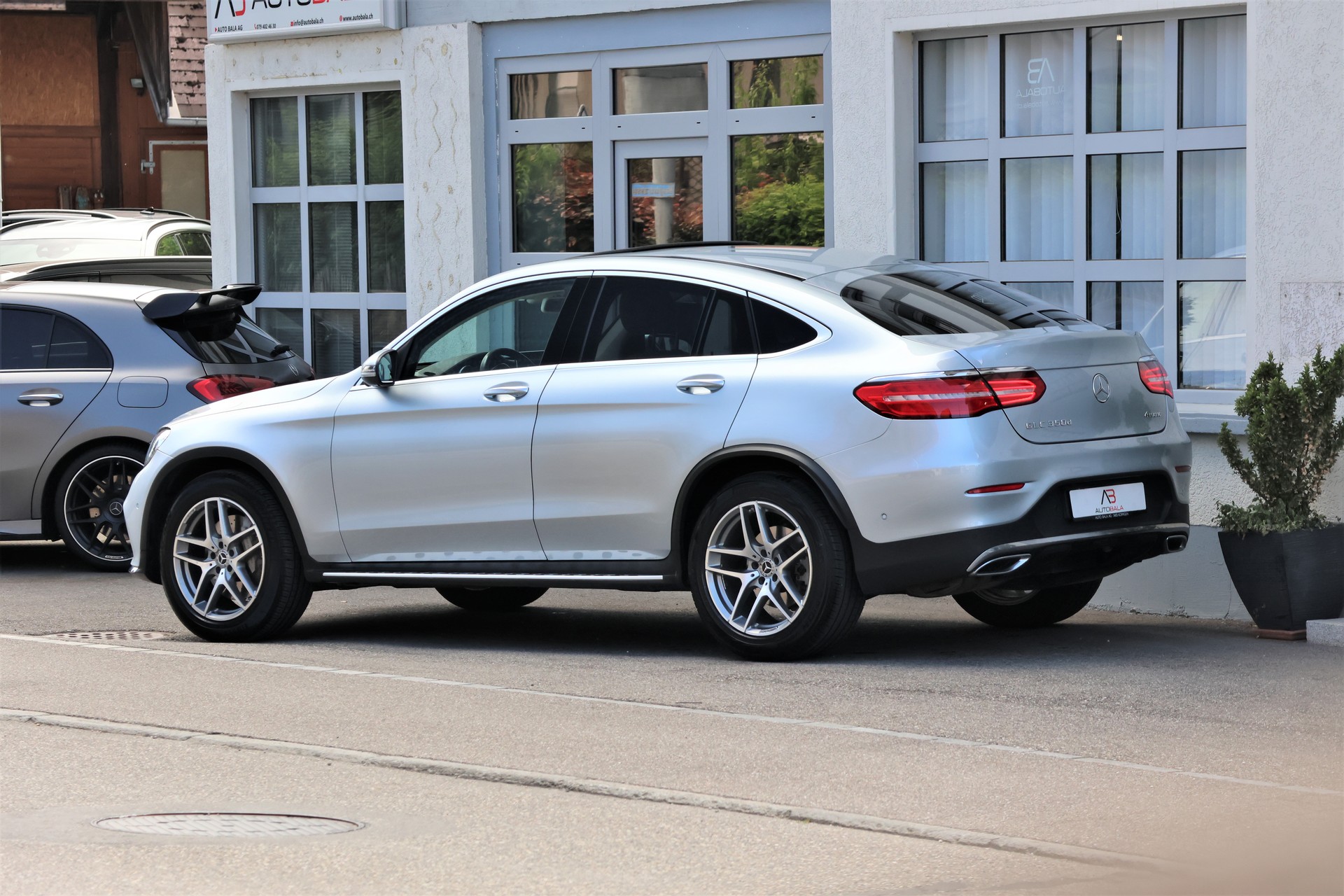MERCEDES-BENZ GLC Coupé 350 d AMG Line 4Matic 9G-Tronic (CH)-image-4