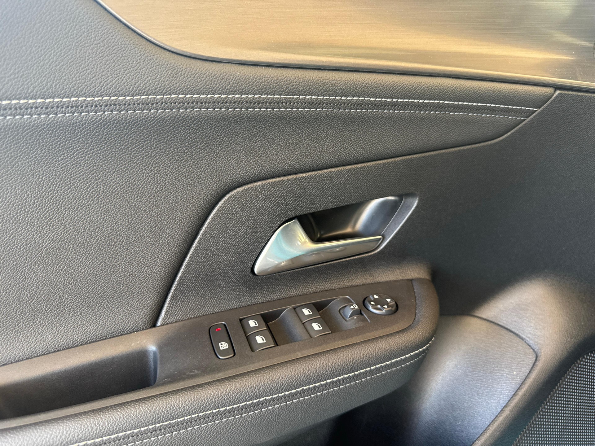 OPEL Mokka-e GSab / 3,99% Leasing bei Abschluss einer Protect Autoversicherung-image-13