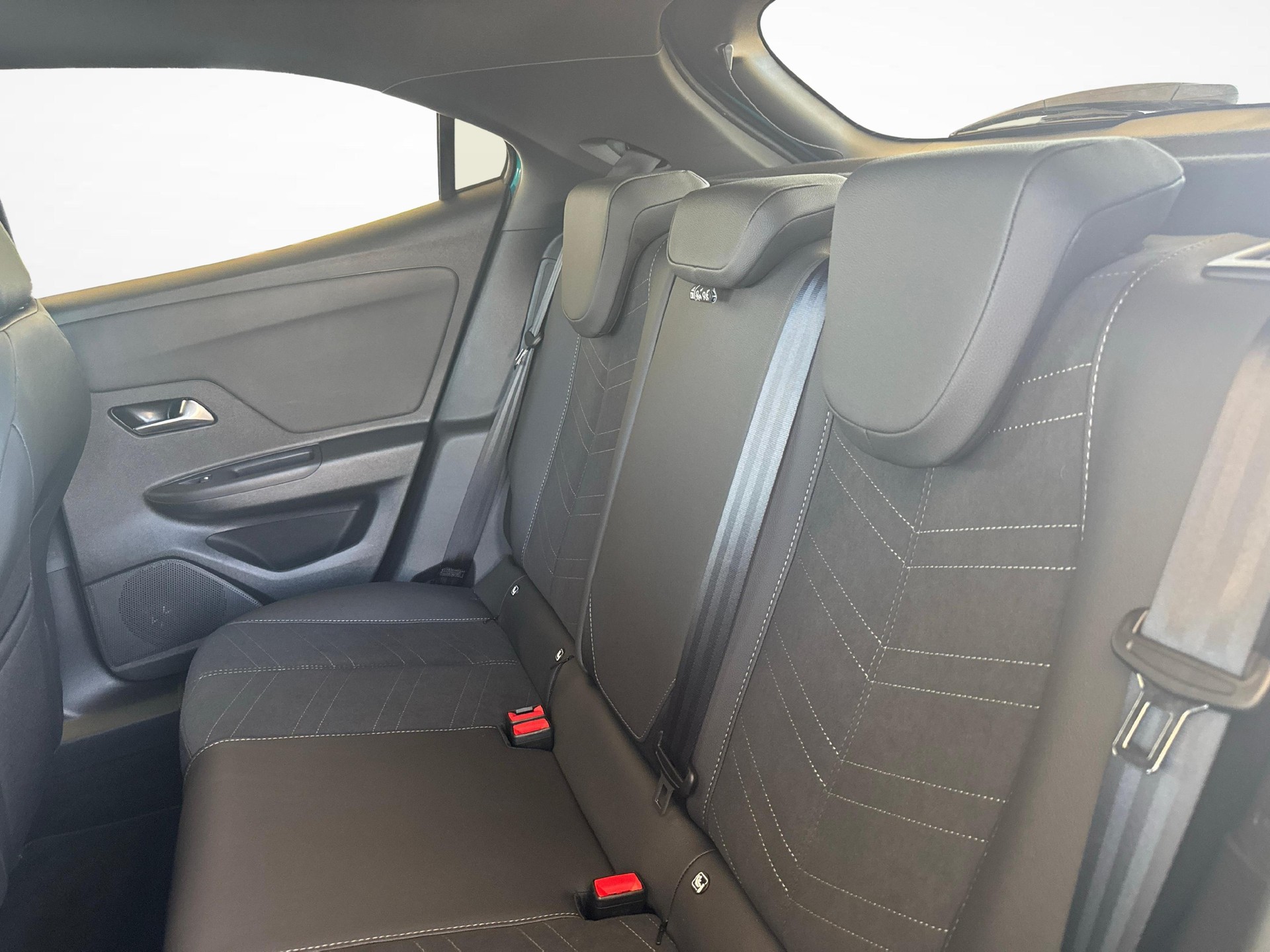OPEL Mokka-e GSab / 3,99% Leasing bei Abschluss einer Protect Autoversicherung-image-11