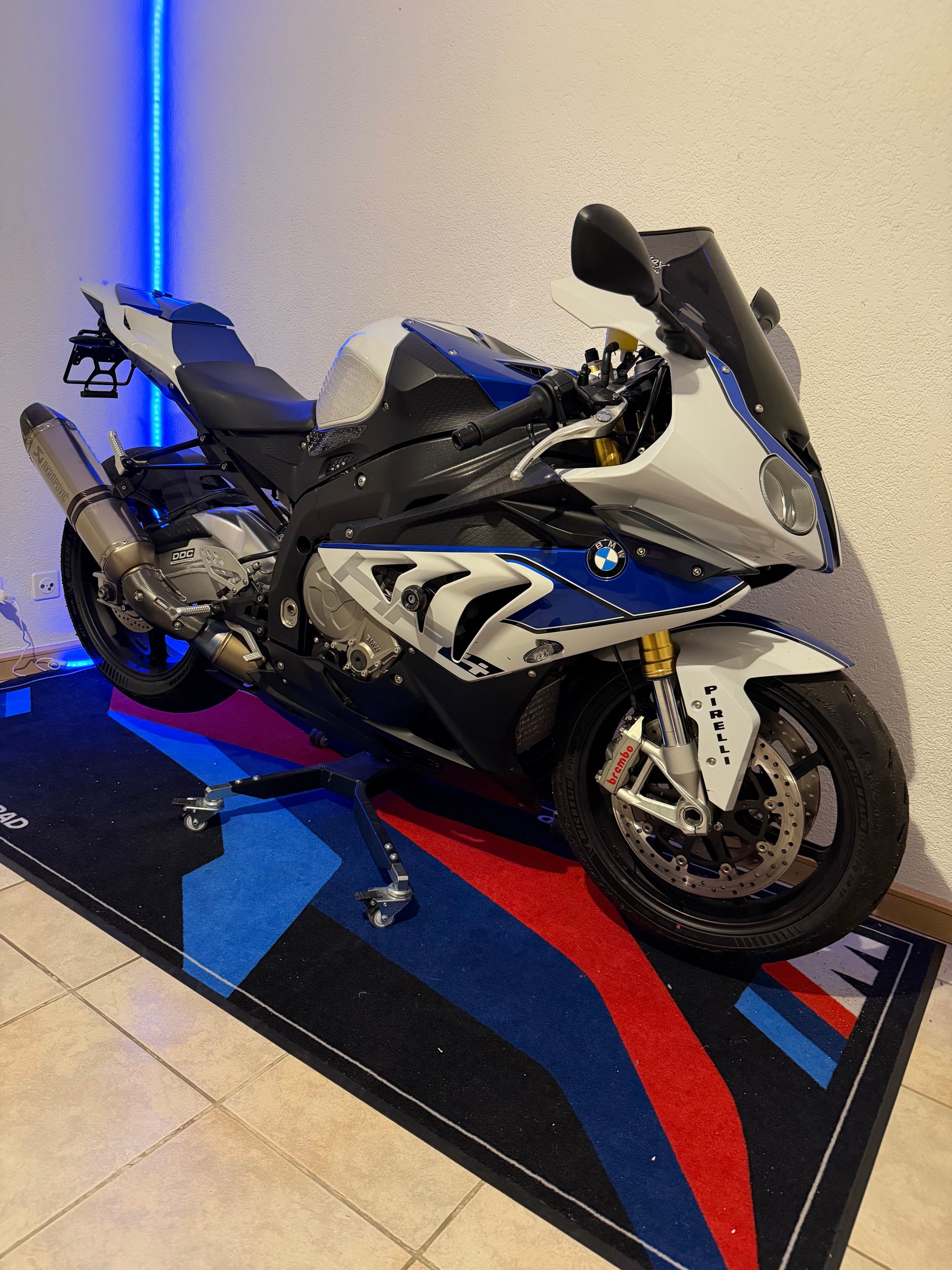 BMW HP4 ABS + DTC-image-1