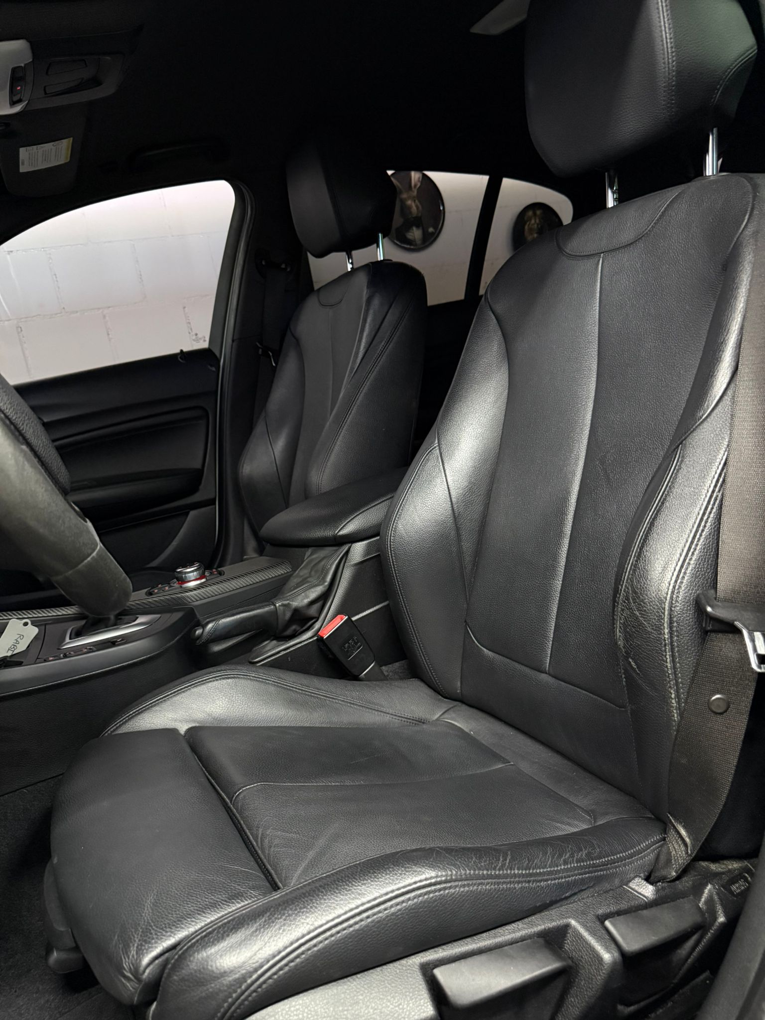 BMW M135i xDrive Steptronic-image-9