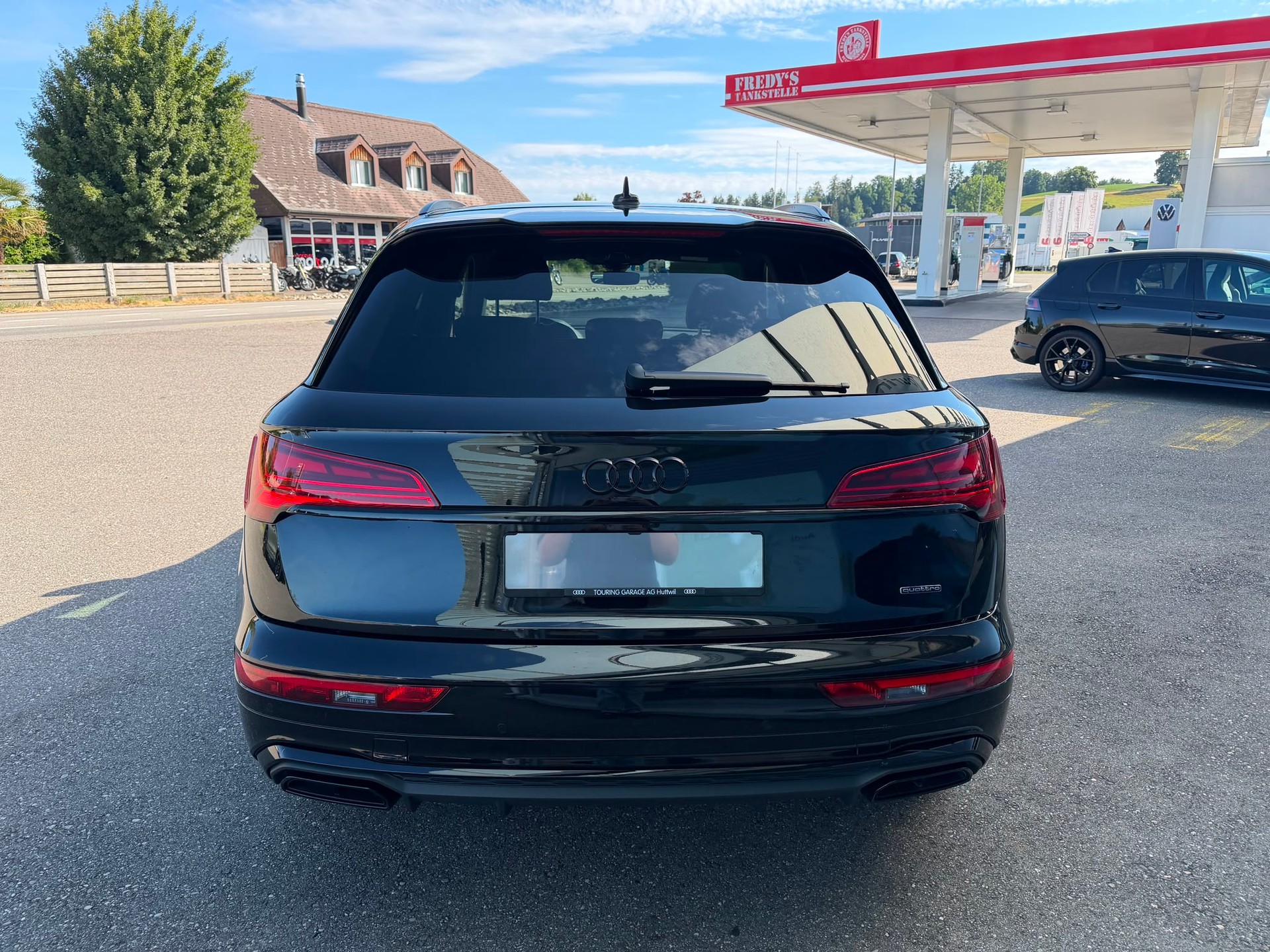 AUDI Q5 40 TDI Black Edition quattro S-tronic-showroom-element-3