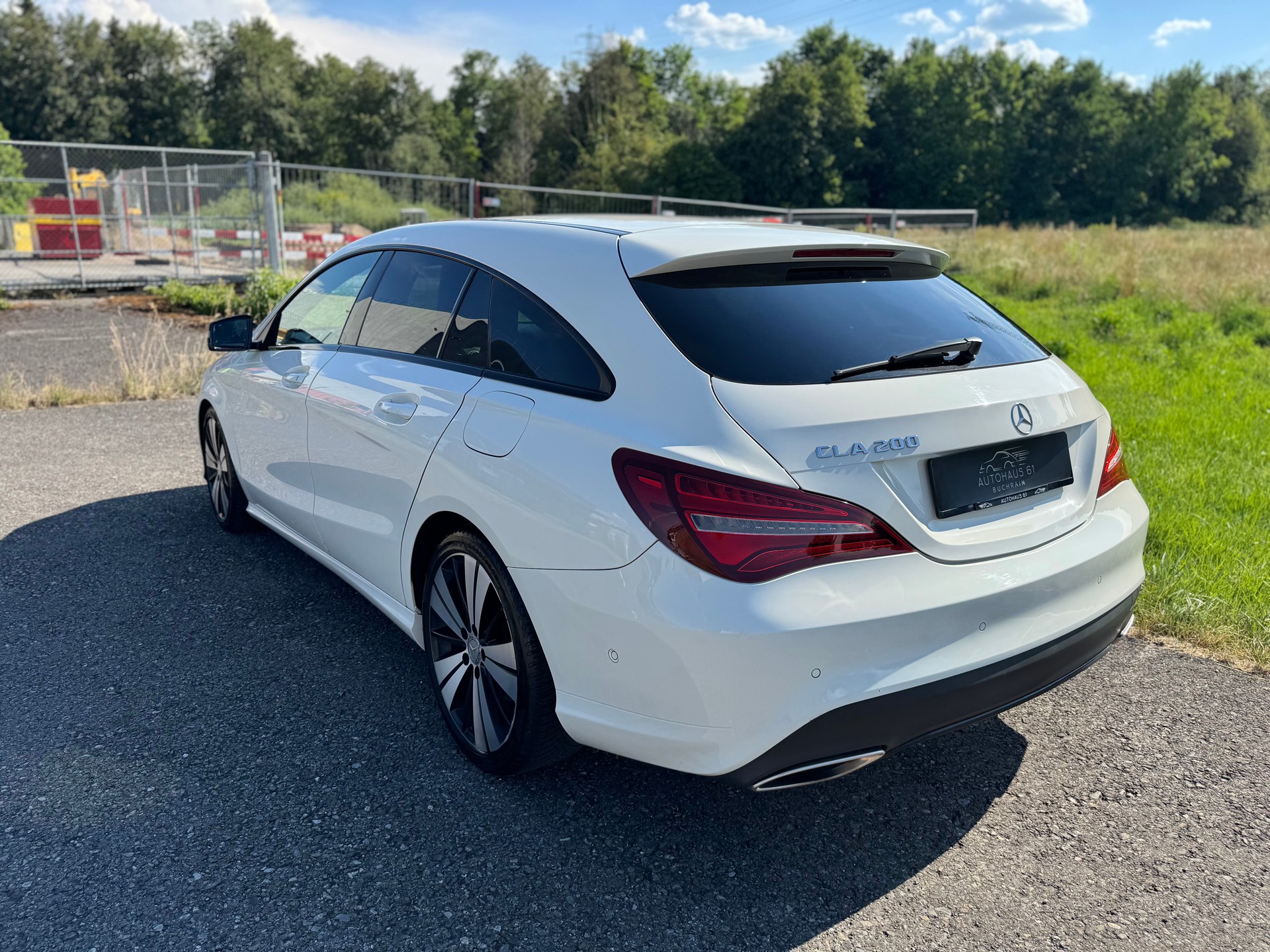 MERCEDES-BENZ CLA*RESERVIERT* Shooting Brake 200 Night Star 7G-DCT / ab MFK bei Verkauf-image-4