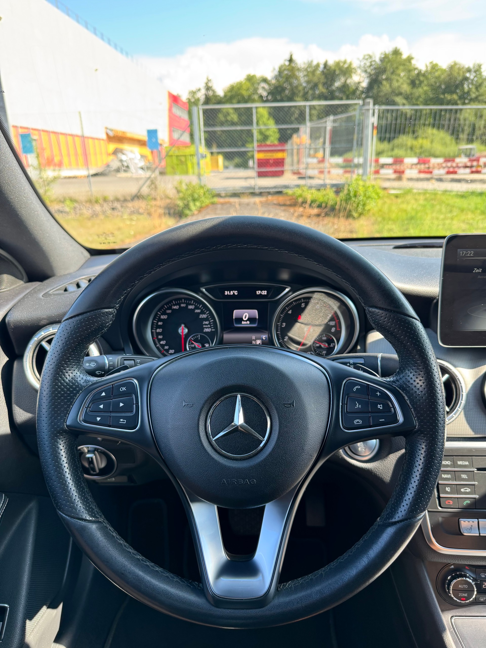 MERCEDES-BENZ CLA*RESERVIERT* Shooting Brake 200 Night Star 7G-DCT / ab MFK bei Verkauf-image-8